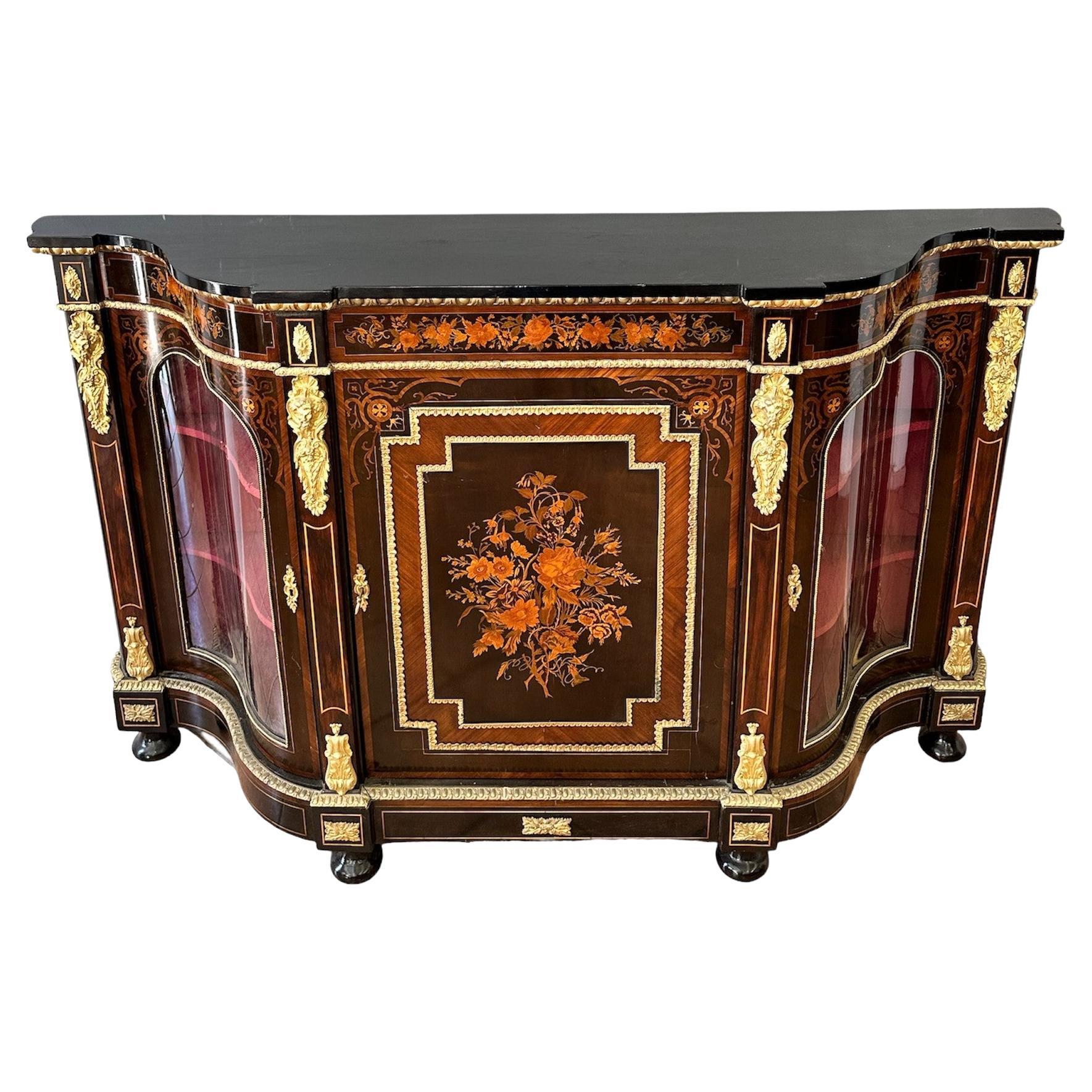 XIX Secolo, Napoleone III, Antica Credenza in Legno Intarsiata, Bronzo Dorato