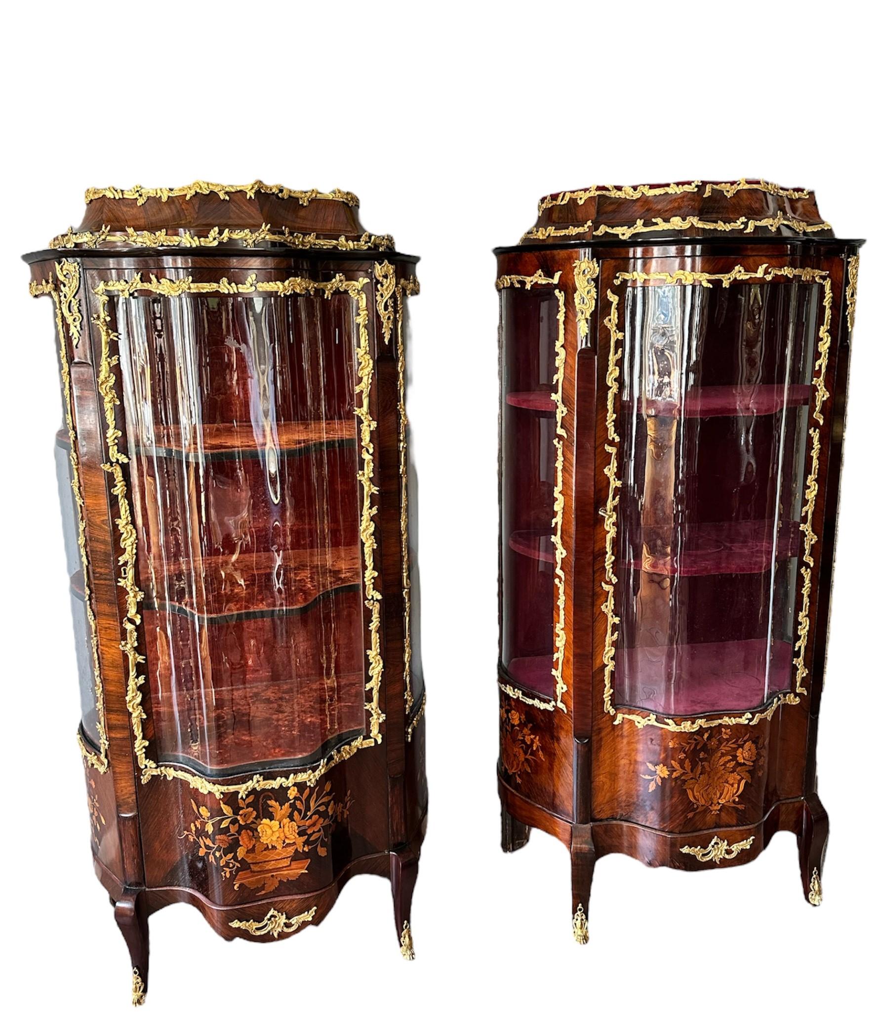 French 19th Century, Napoleon III, Pair of showcases with bronzes For Sale