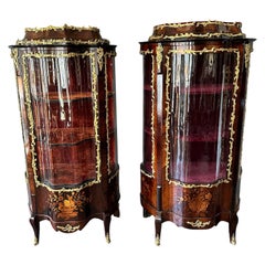 XIXe siècle, Napoléon III, Paire de vitrines avec bronzes