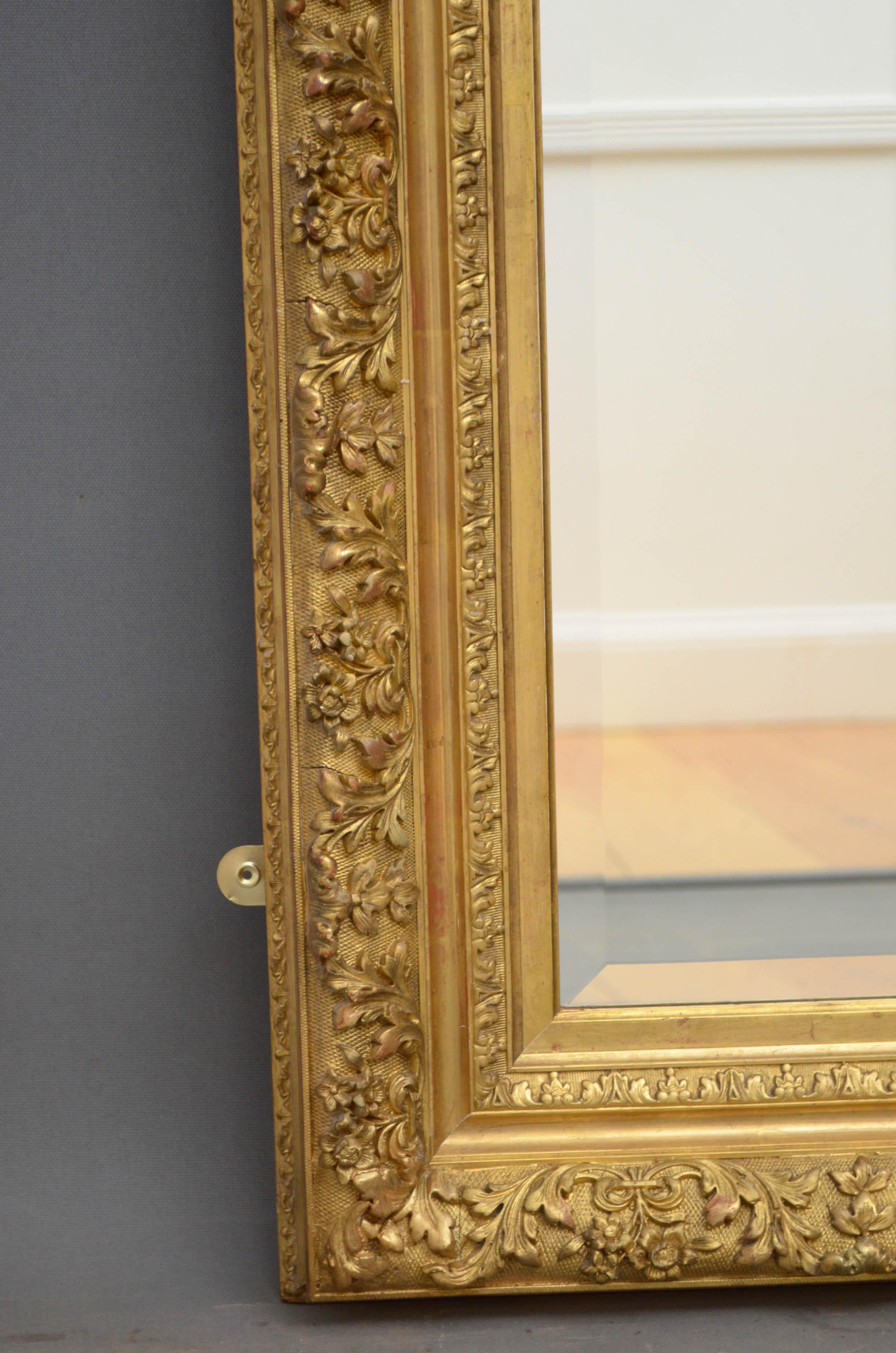 English XIXth Century French Giltwood Wall Mirror