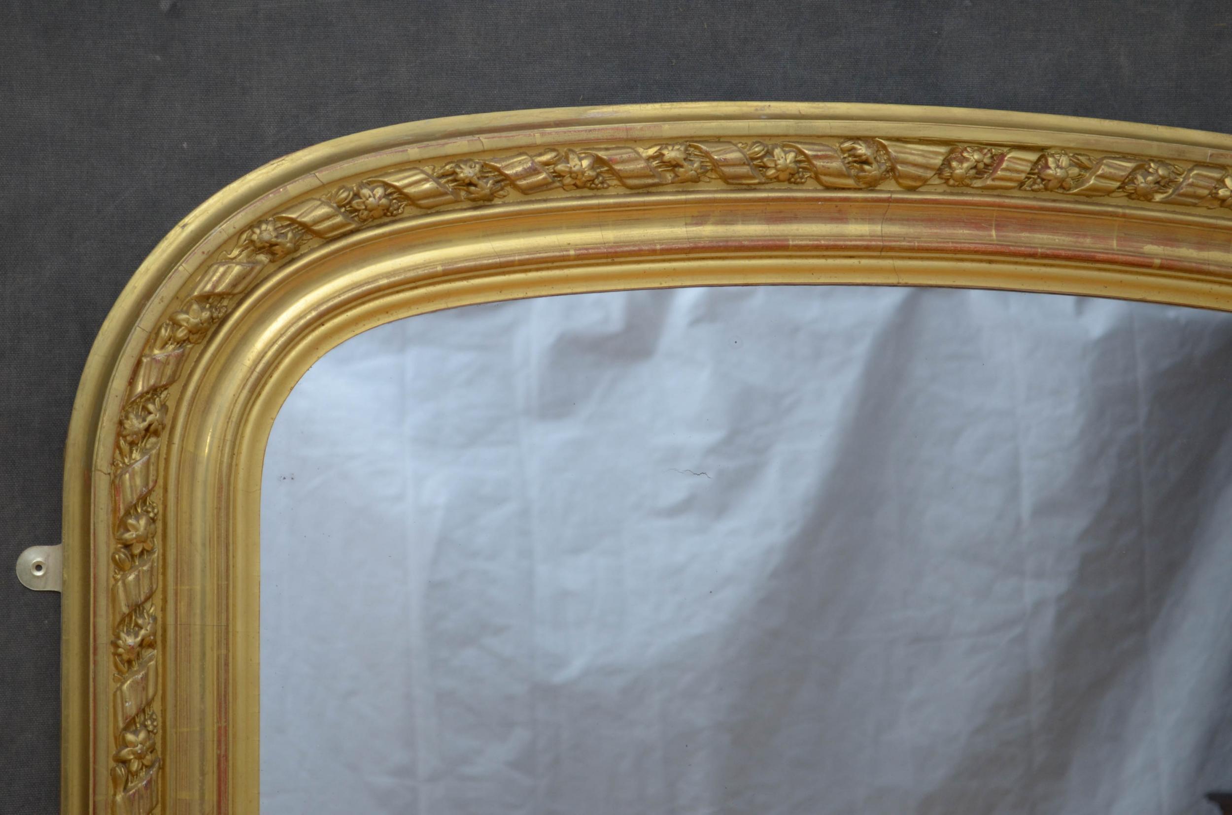XIXth Century Gilt Wall Mirror In Good Condition For Sale In Whaley Bridge, GB
