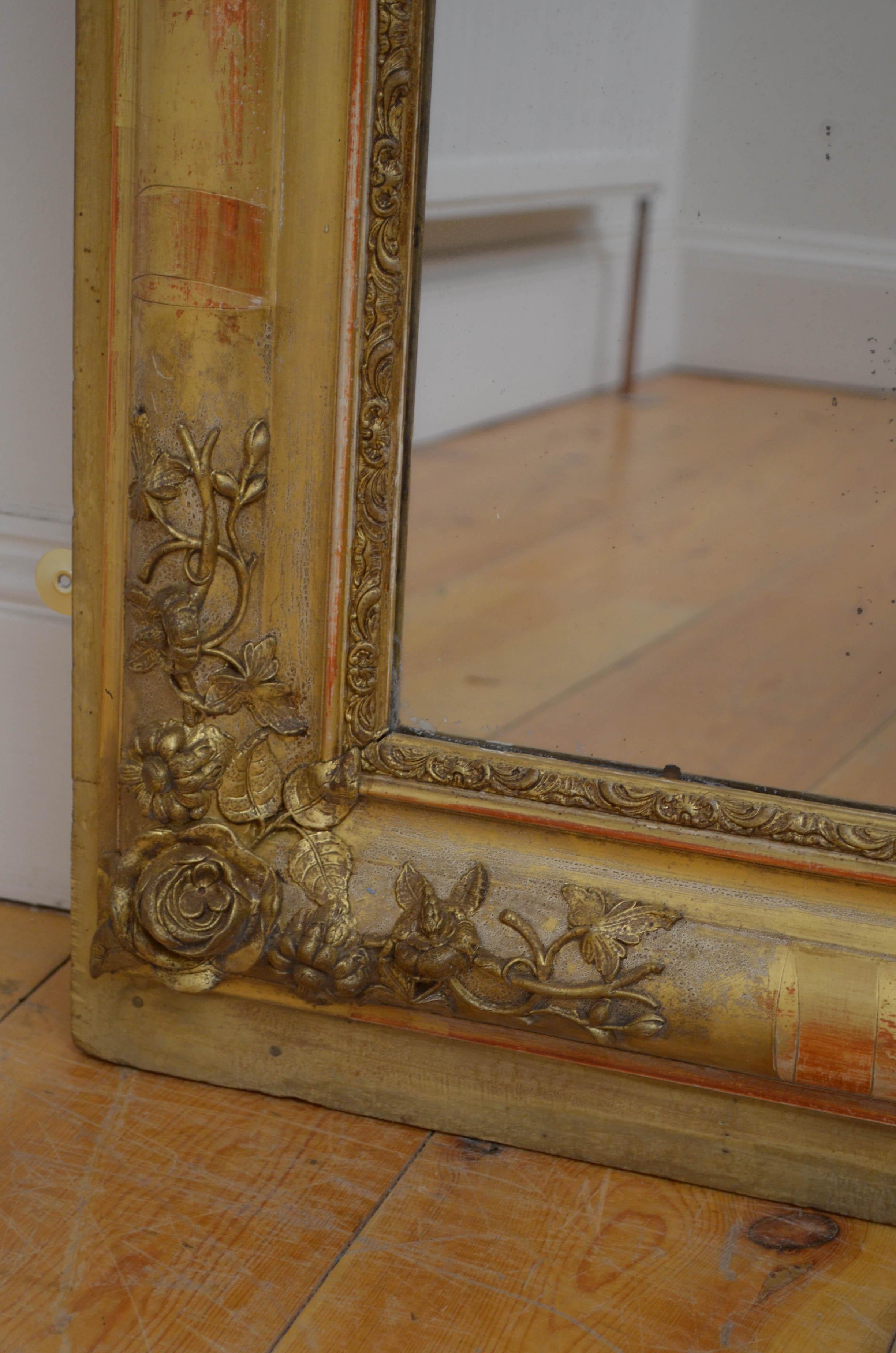 XIXth Century Giltwood Wall Mirror In Good Condition For Sale In Whaley Bridge, GB