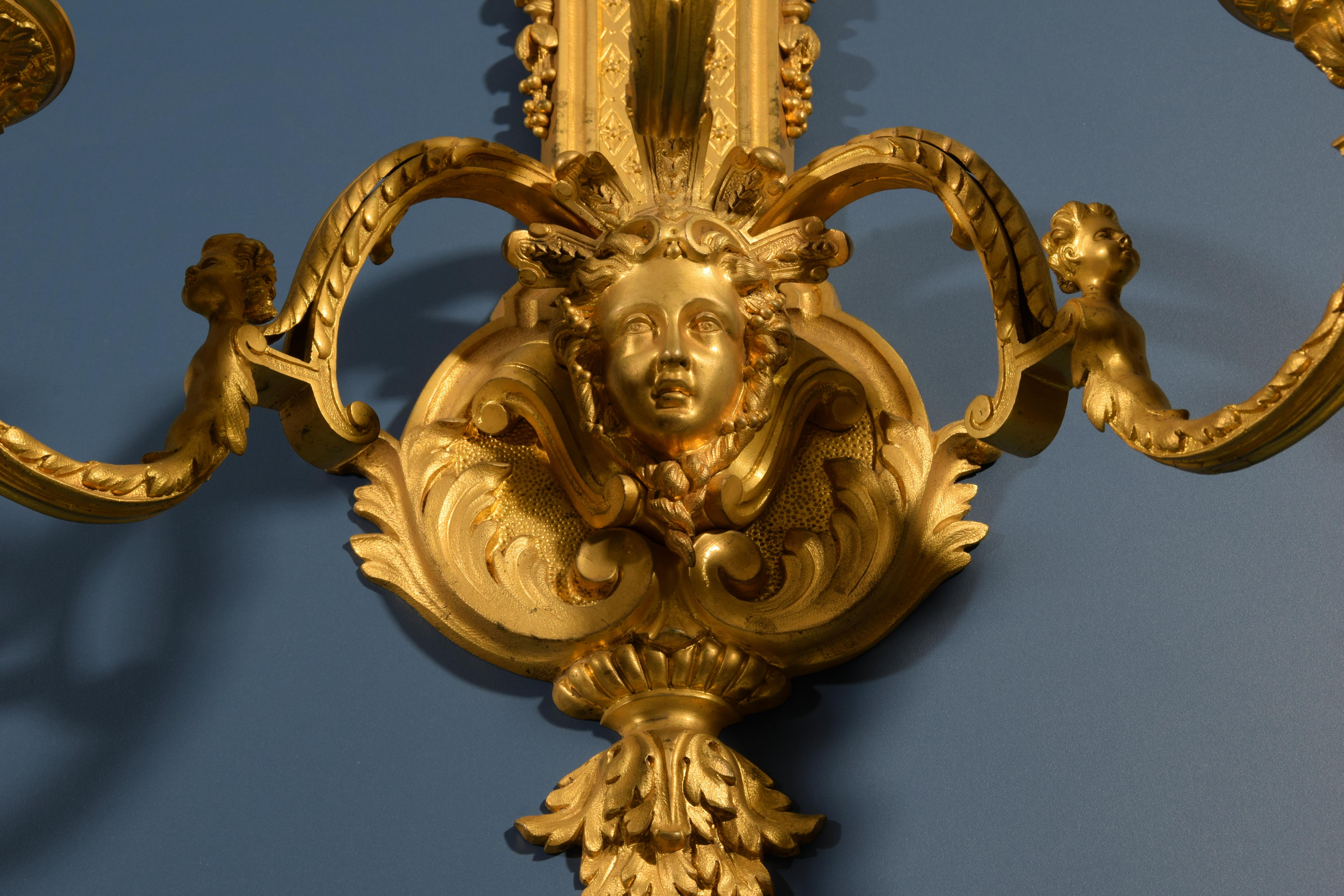XIXth Century, Pair of French Gilt Bronze Regency Style Sconces For Sale 4