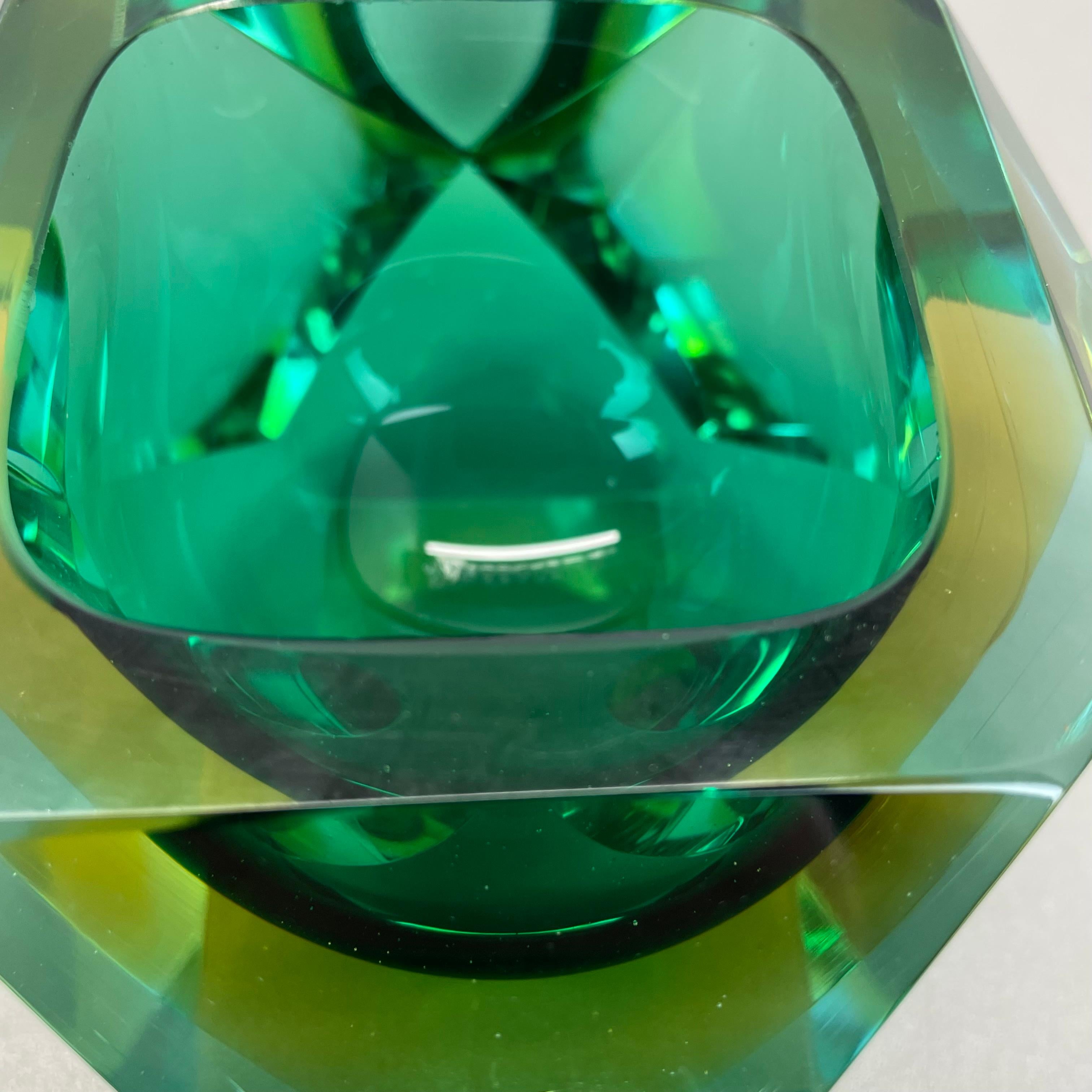 XL 1,6 kg Murano Glass Sommerso Aschenbecher von Luigi Mandruzzato, Italien, 1970er Jahre im Angebot 4