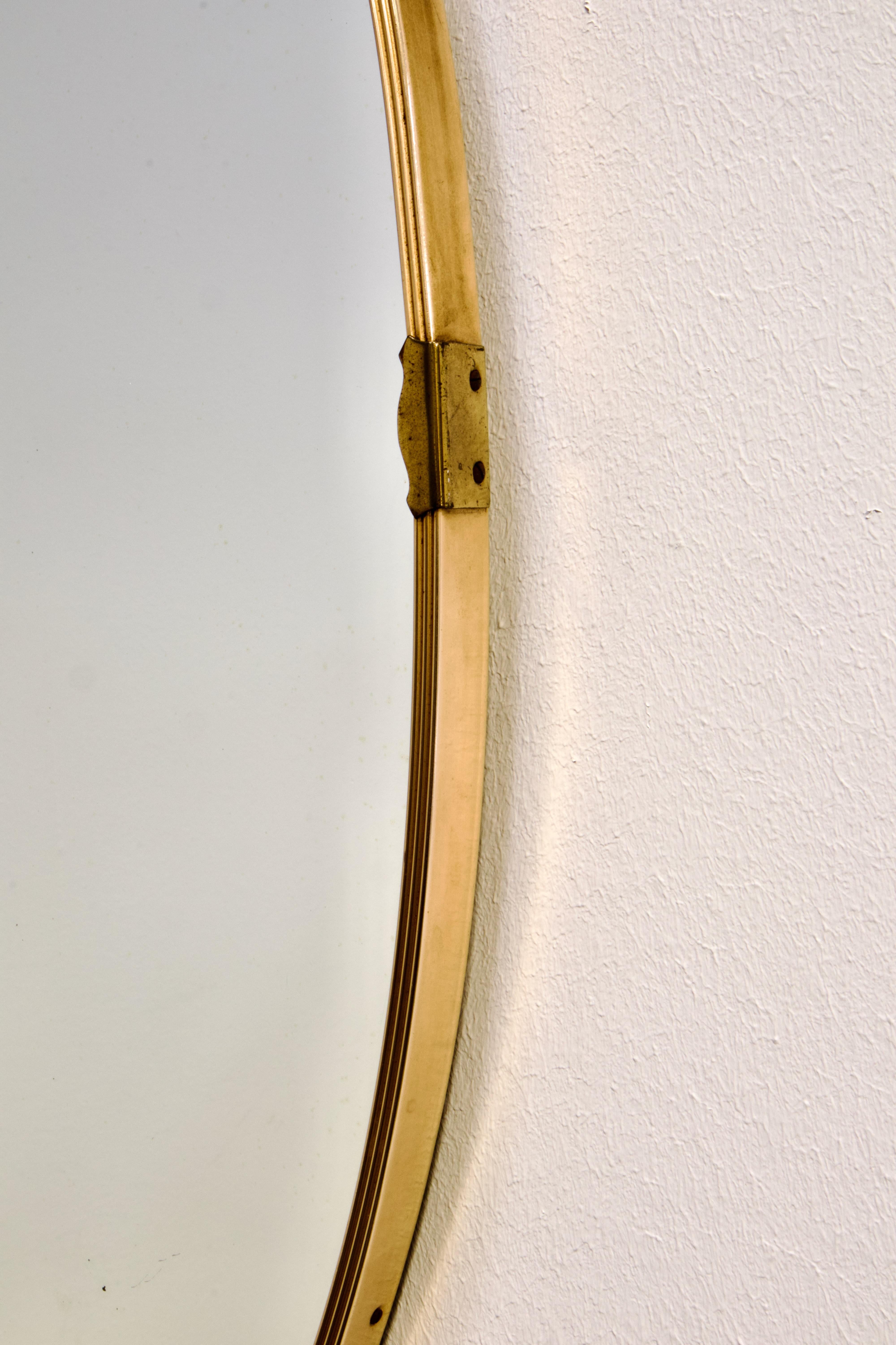 XL 1950s Gio Ponti Era Mid-Century Modern Italian Brass Oval Wall Mirror (Miroir mural ovale en laiton) en vente 1