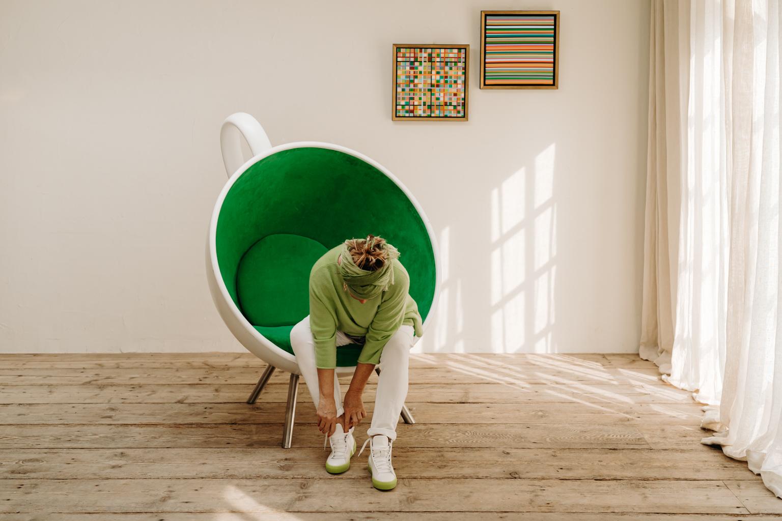 giant teacup lounger price