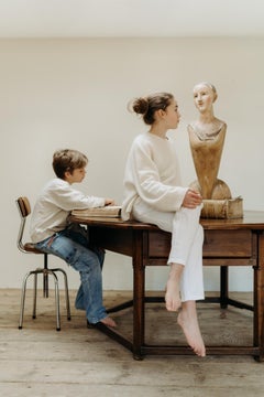 xl Mesa auxiliar española de madera de frutal del siglo XIX