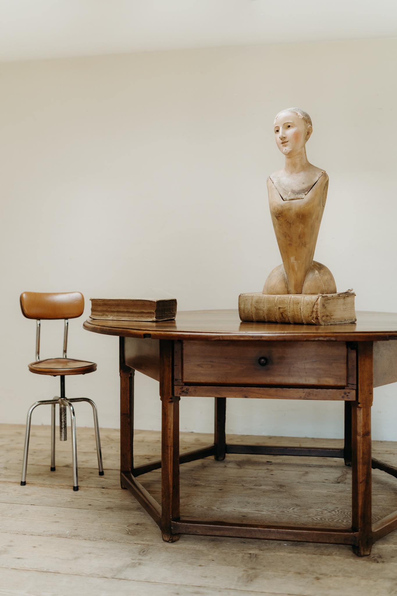 xl 19th century Spanish fruitwood occasional table For Sale 15