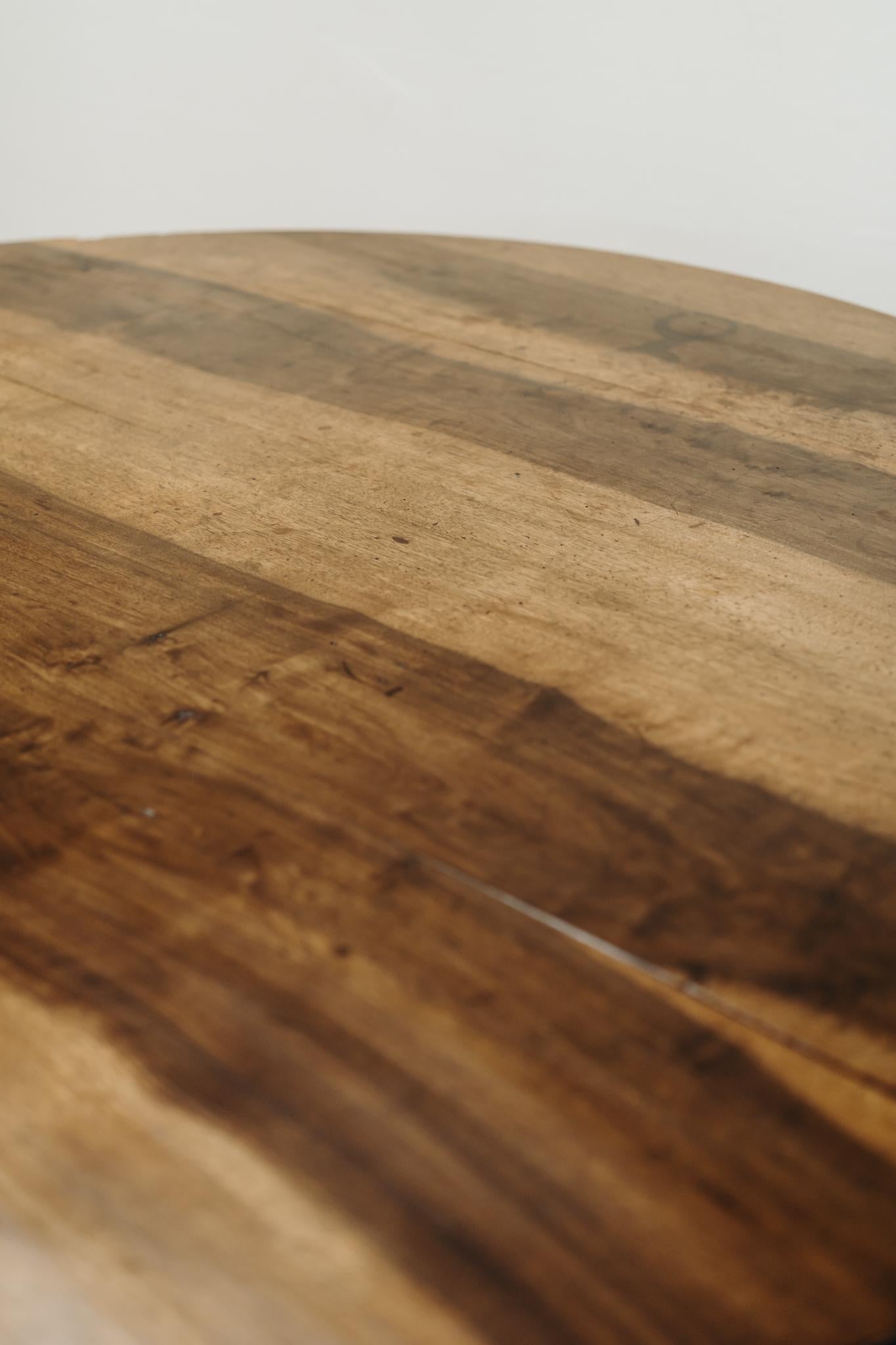 xl 19th century Spanish fruitwood occasional table In Good Condition For Sale In Brecht, BE