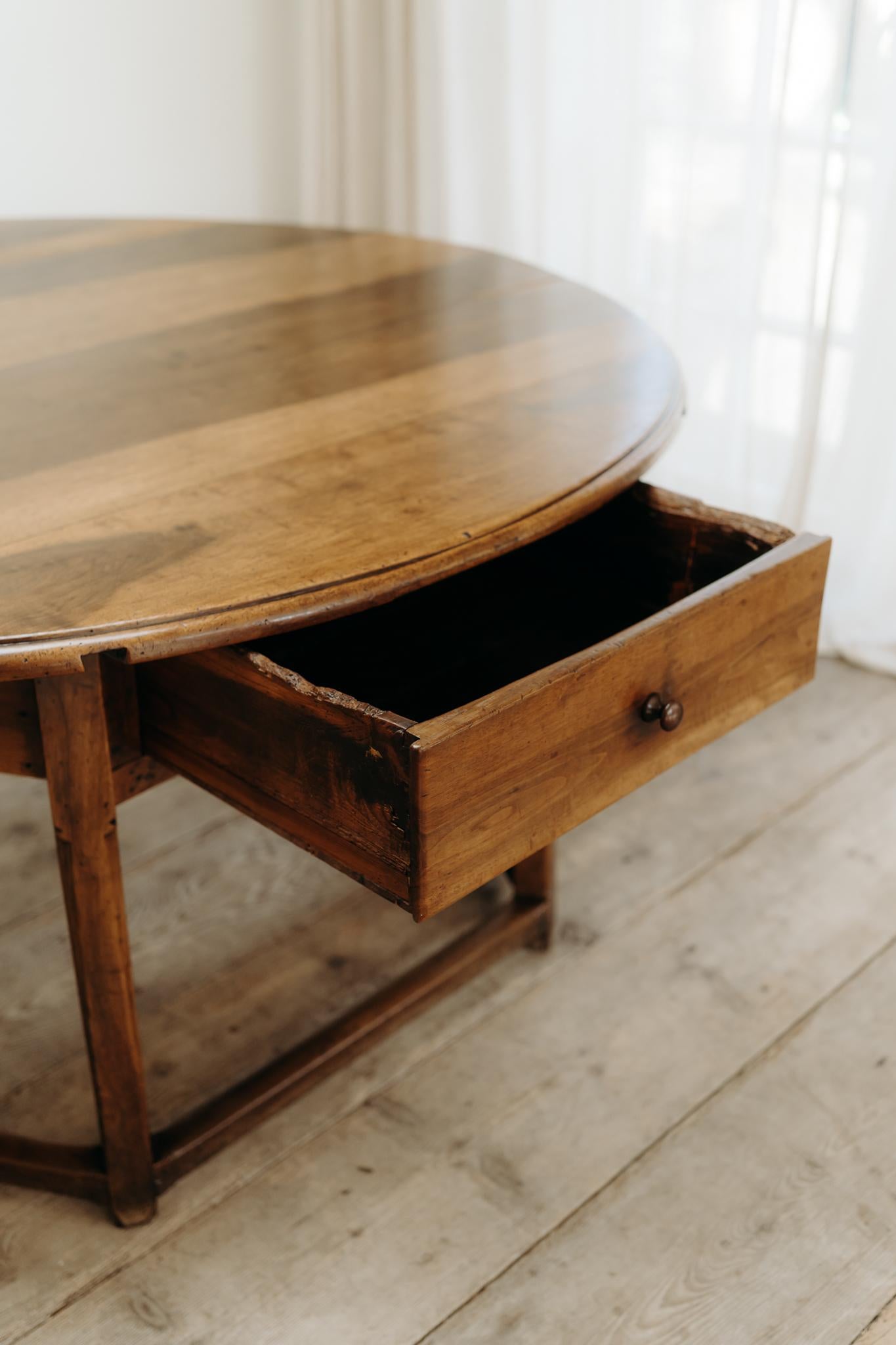 19th Century xl 19th century Spanish fruitwood occasional table For Sale