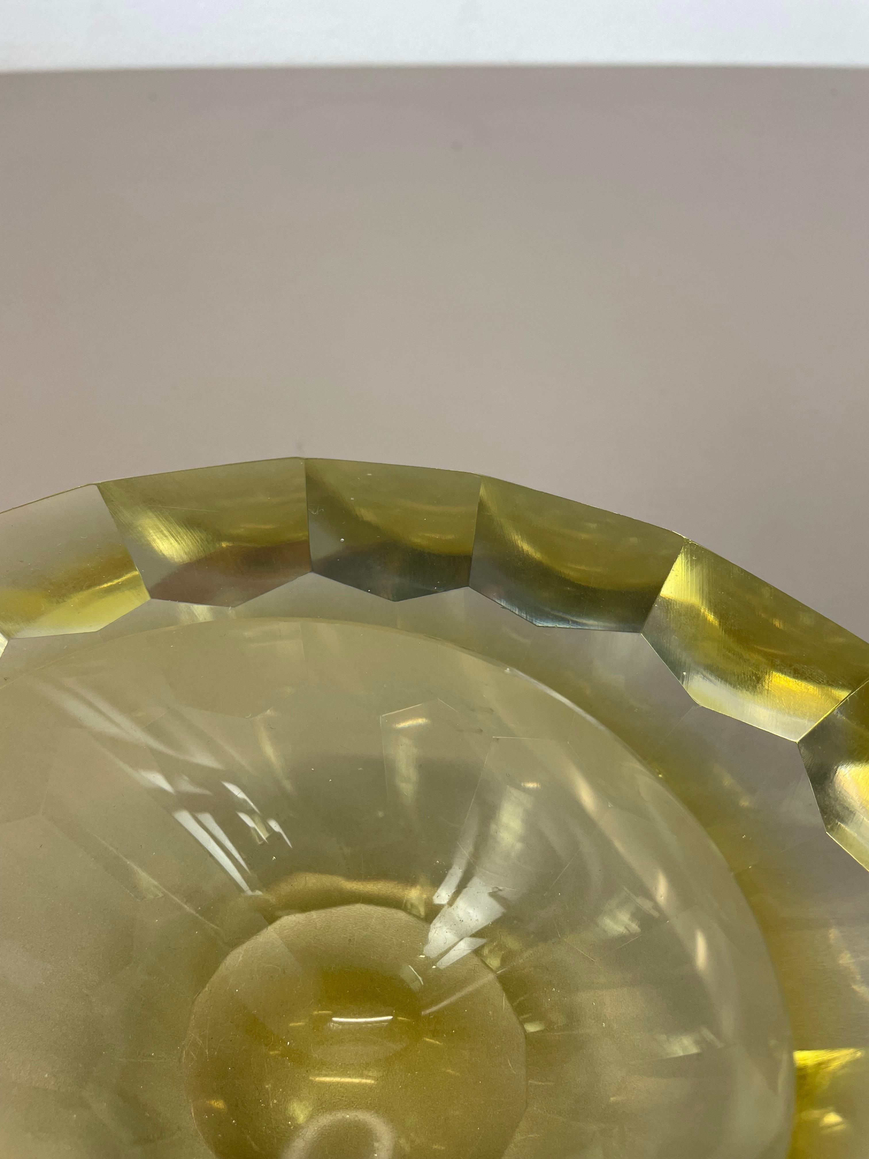 XL 2.4kg Murano Glass Sommerso yellow DIAMOND Bowl Flavio Poli, Italie, 1970 en vente 3