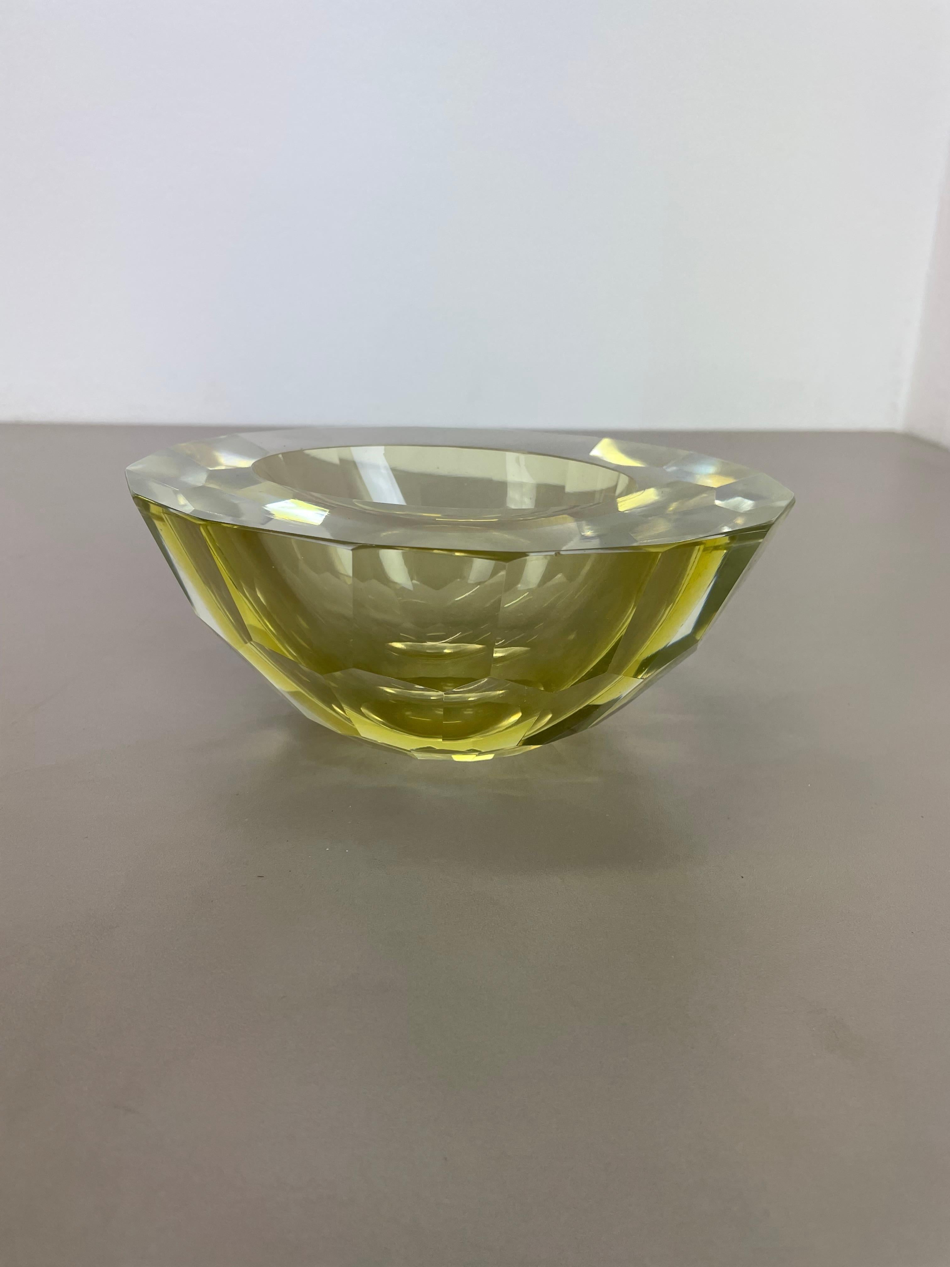 XL 2.4kg Murano Glass Sommerso yellow DIAMOND Bowl Flavio Poli, Italy, 1970s In Good Condition For Sale In Kirchlengern, DE