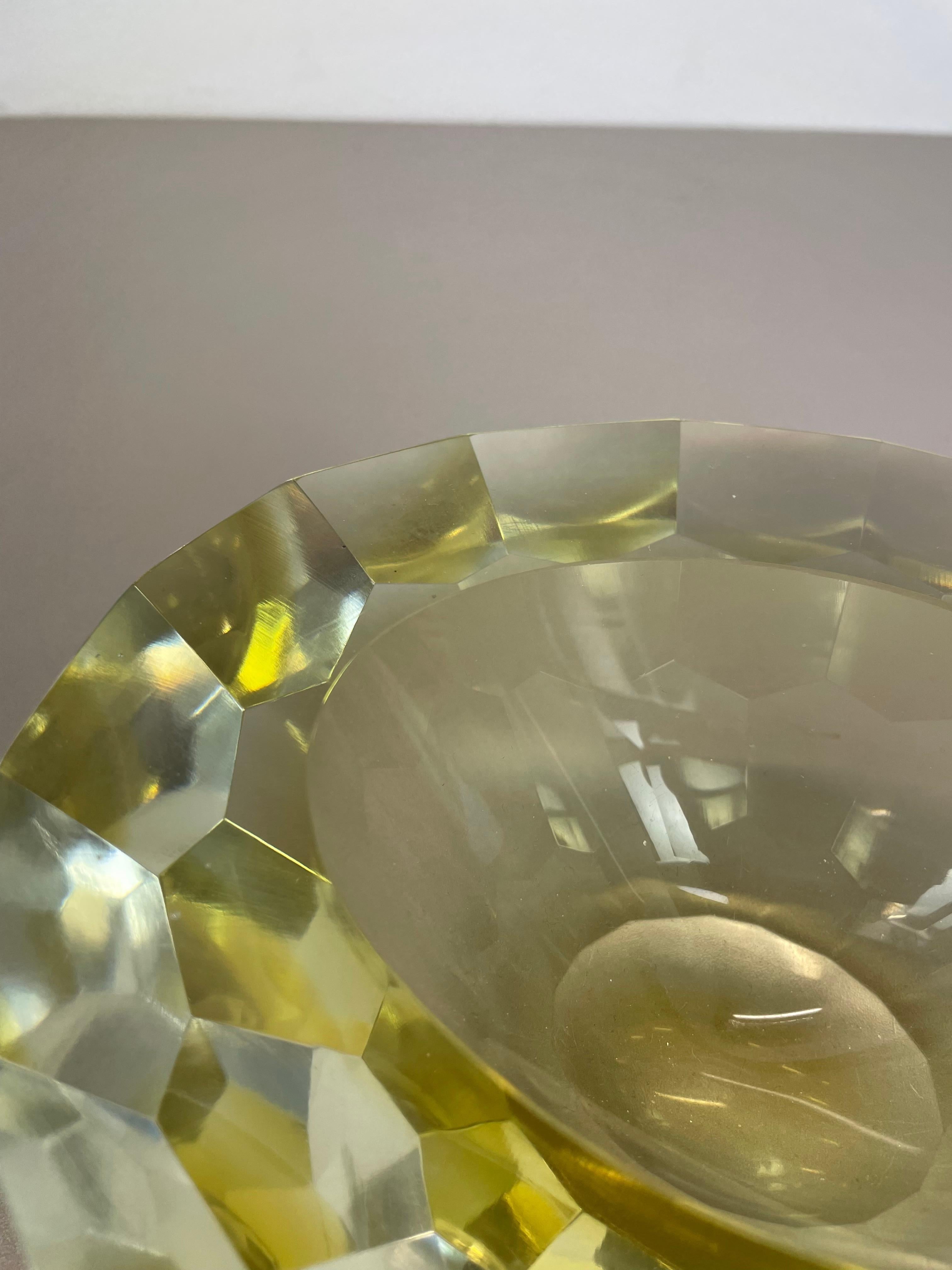 XL 2.4kg Murano Glass Sommerso yellow DIAMOND Bowl Flavio Poli, Italie, 1970 en vente 2