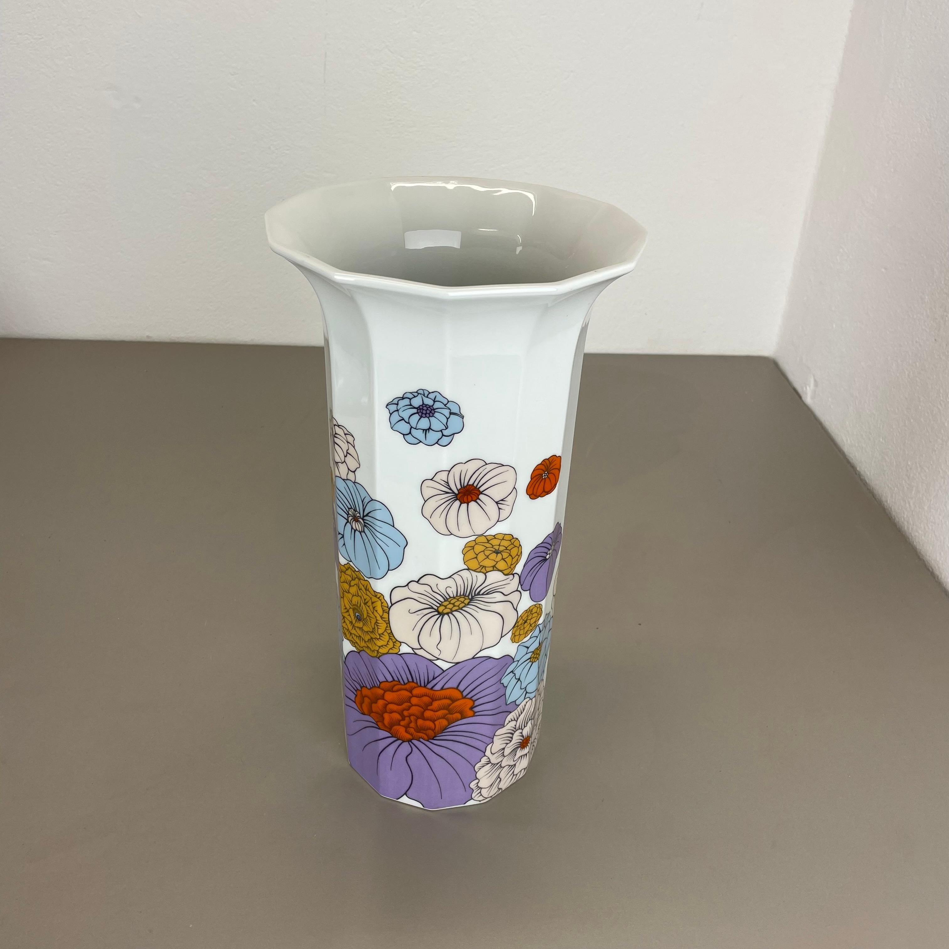 XX secolo Vaso colorato 
