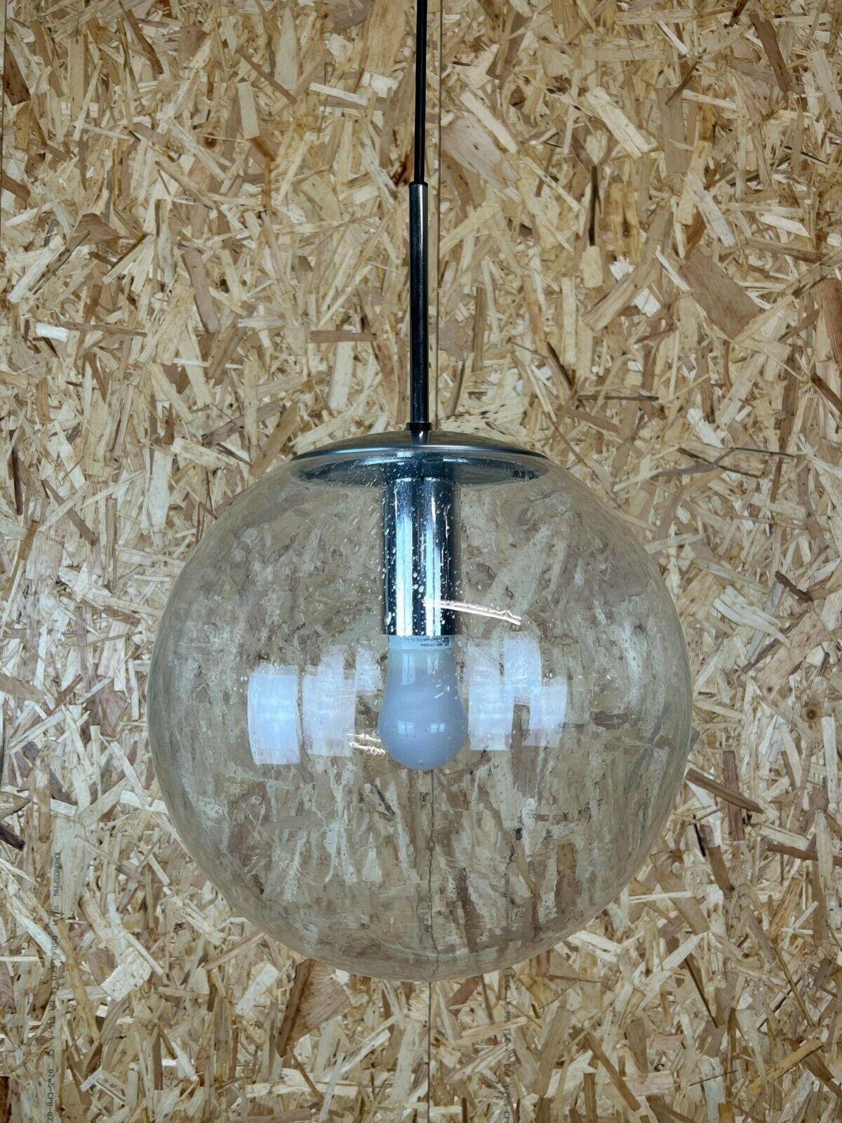 XL 60s 70s lamp light ceiling lamp Limburg spherical lamp Ball Design 60s

Object: ceiling lamp

Manufacturer: Glashütte Limburg

Condition: good

Age: around 1960-1970

Dimensions:

Diameter = 35cm
Hanging height = 118cm

Other