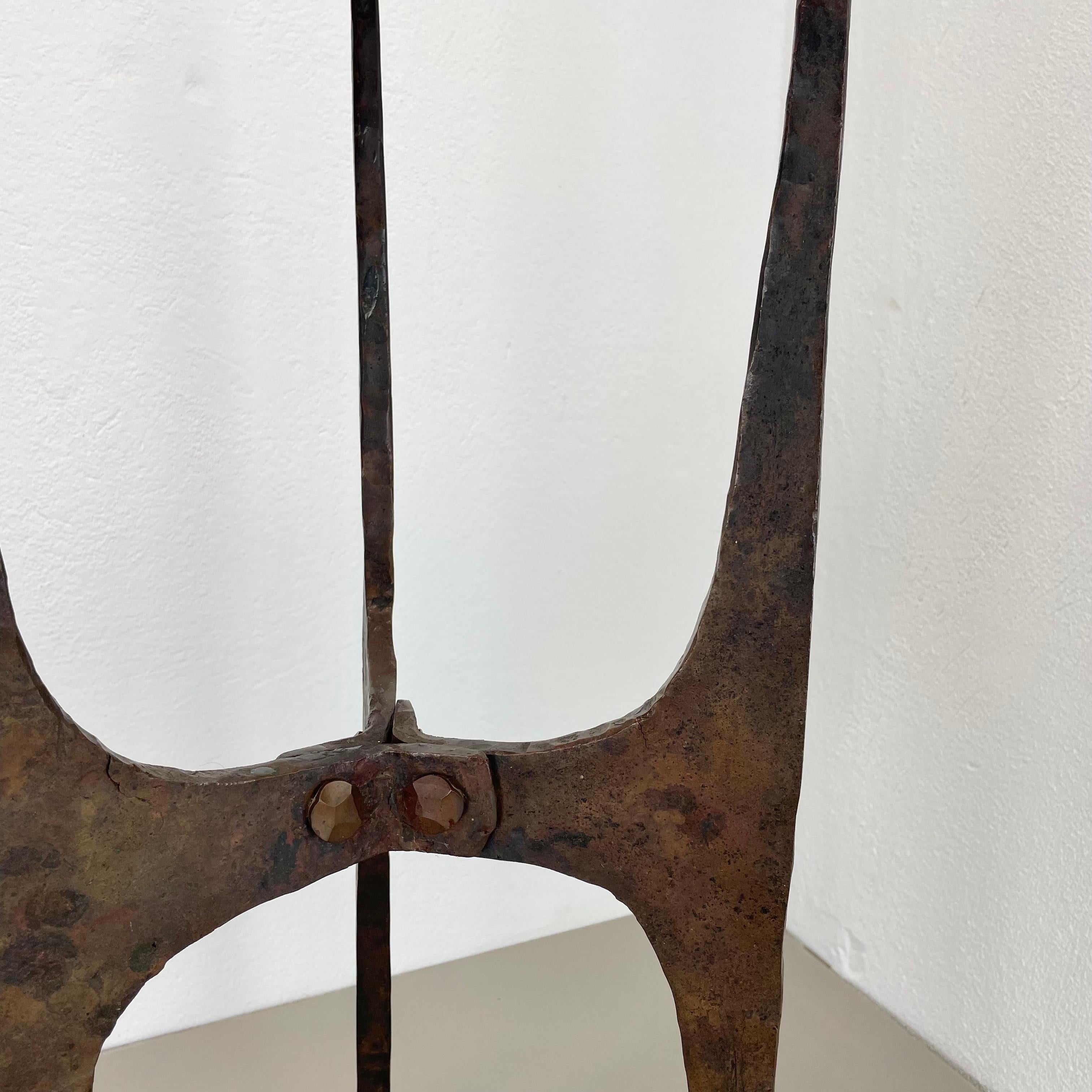 XL 70cm Bougeoir TRIPOD en cuivre Brutalist Sculptural Moderniste, Autriche 1950s en vente 2