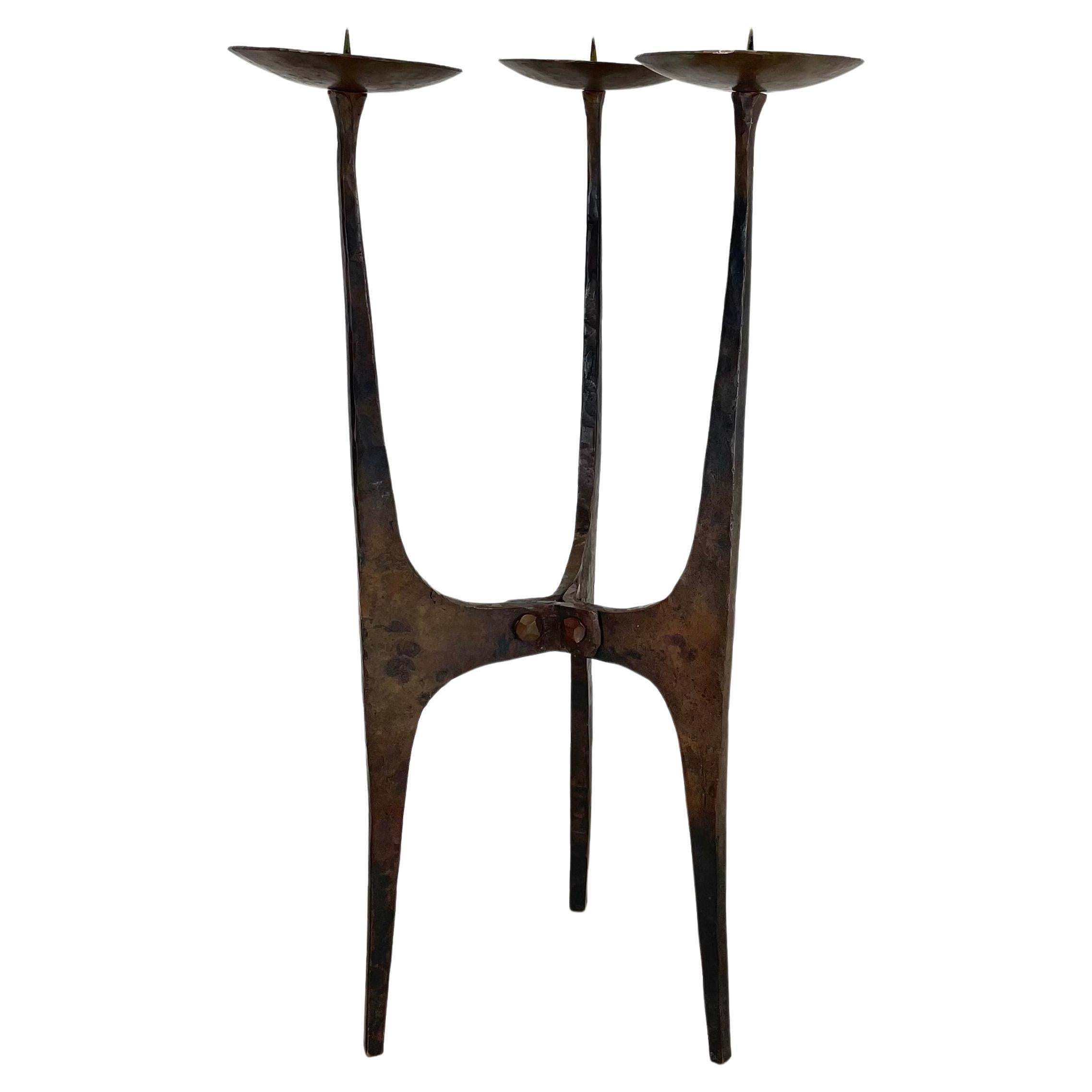 XL 70cm Bougeoir TRIPOD en cuivre Brutalist Sculptural Moderniste, Autriche 1950s en vente