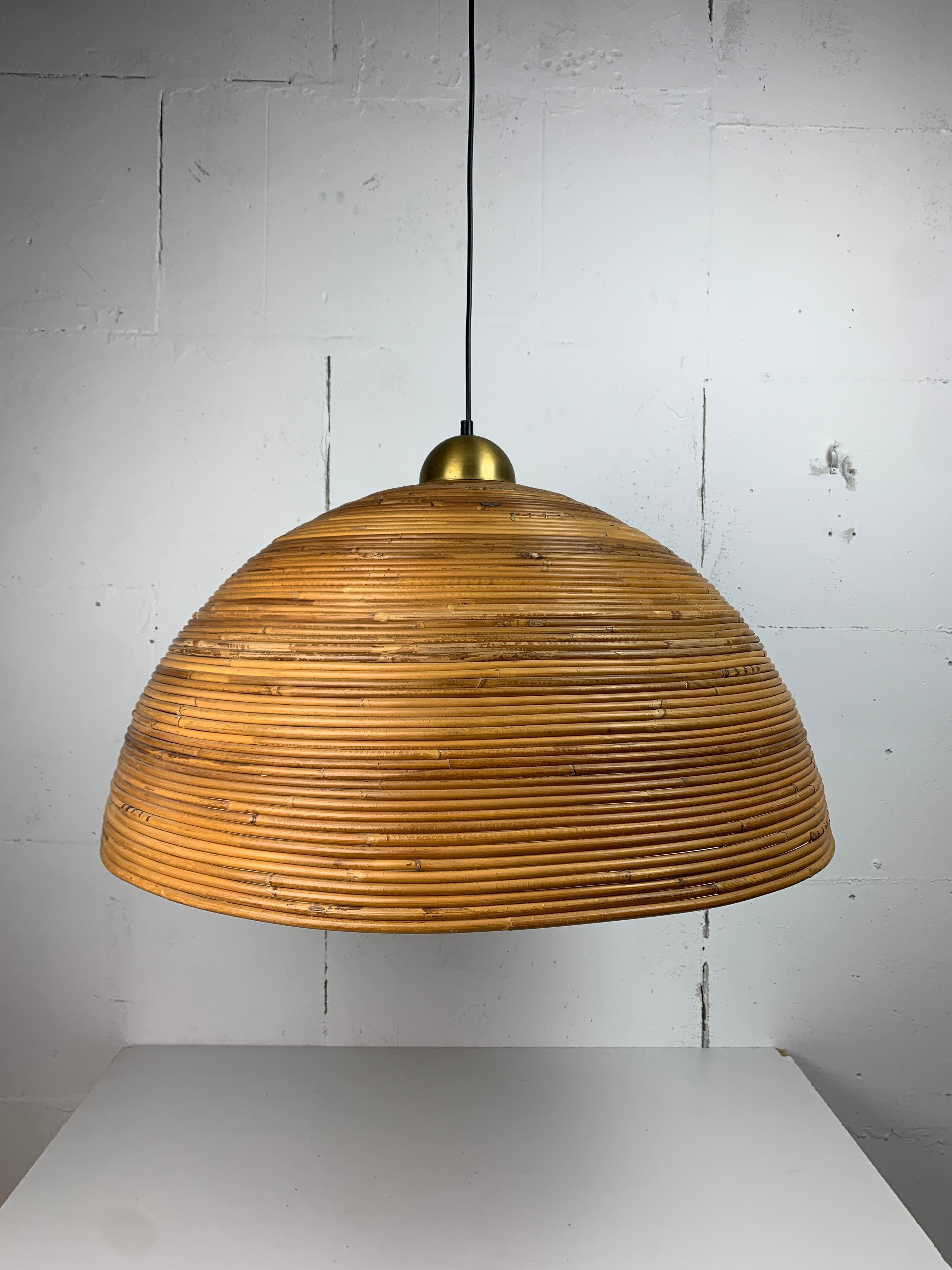 XL ( 71 cm ) pencil reed rattan bamboo and brass pendant hanging lamp, Italy 70s For Sale 7