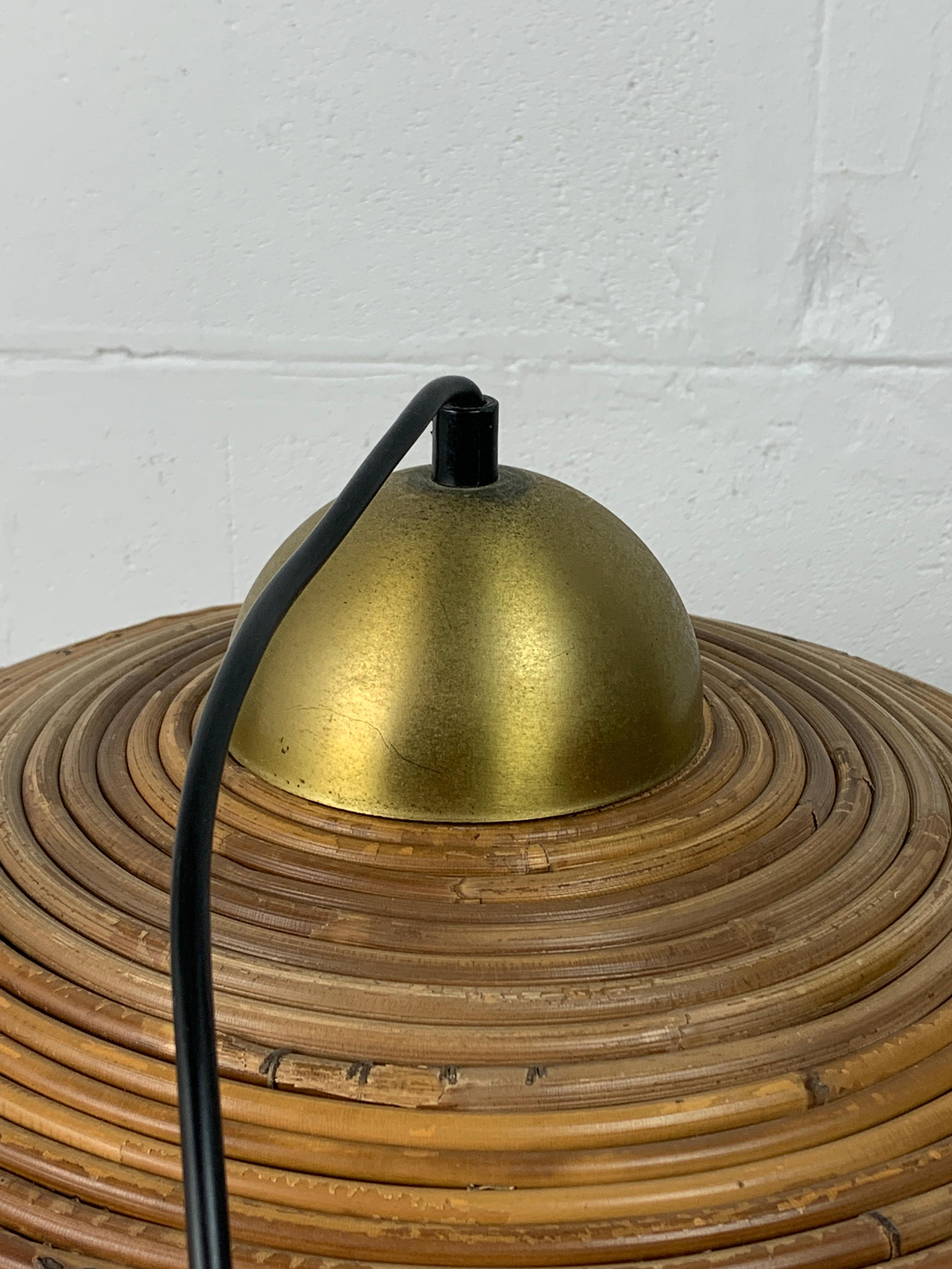 Late 20th Century XL ( 71 cm ) pencil reed rattan bamboo and brass pendant hanging lamp, Italy 70s For Sale