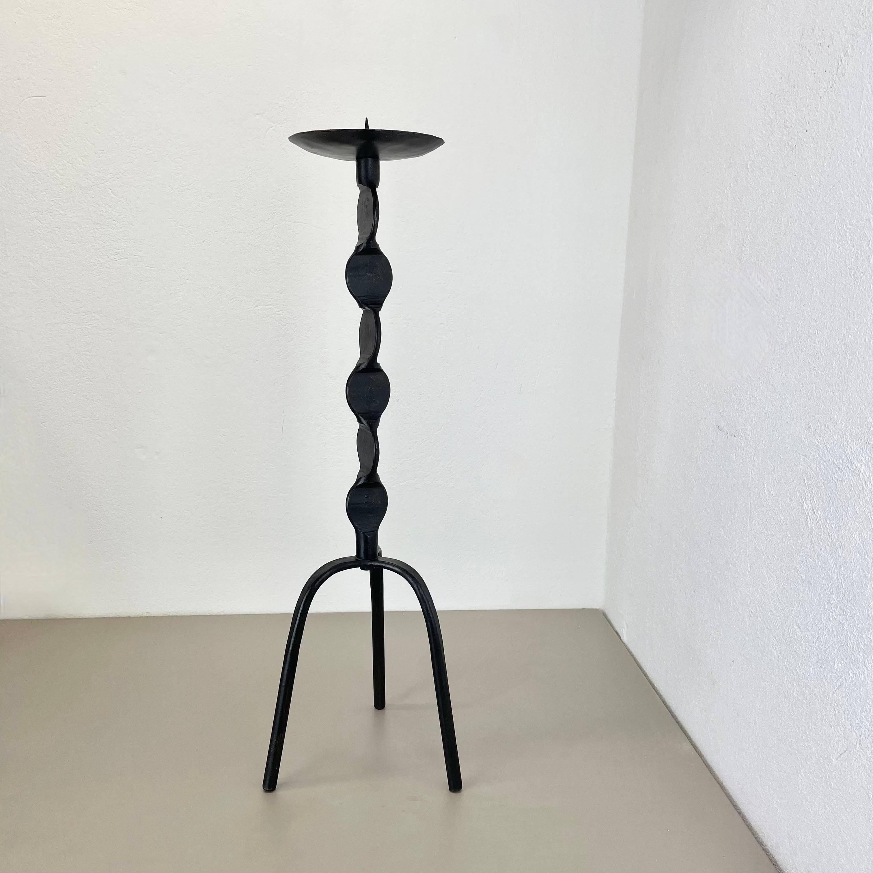 Candelabro de pie escultórico modernista de metal Brutalista XL 75 cm, Alemania, años 70 Escandinavo moderno en venta