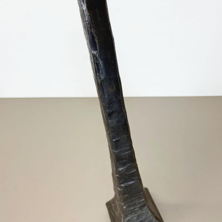 Xl 9,9kg Modernist Sculptural Brutalist Metal Floor Candleholder, Germany, 1970s For Sale 10