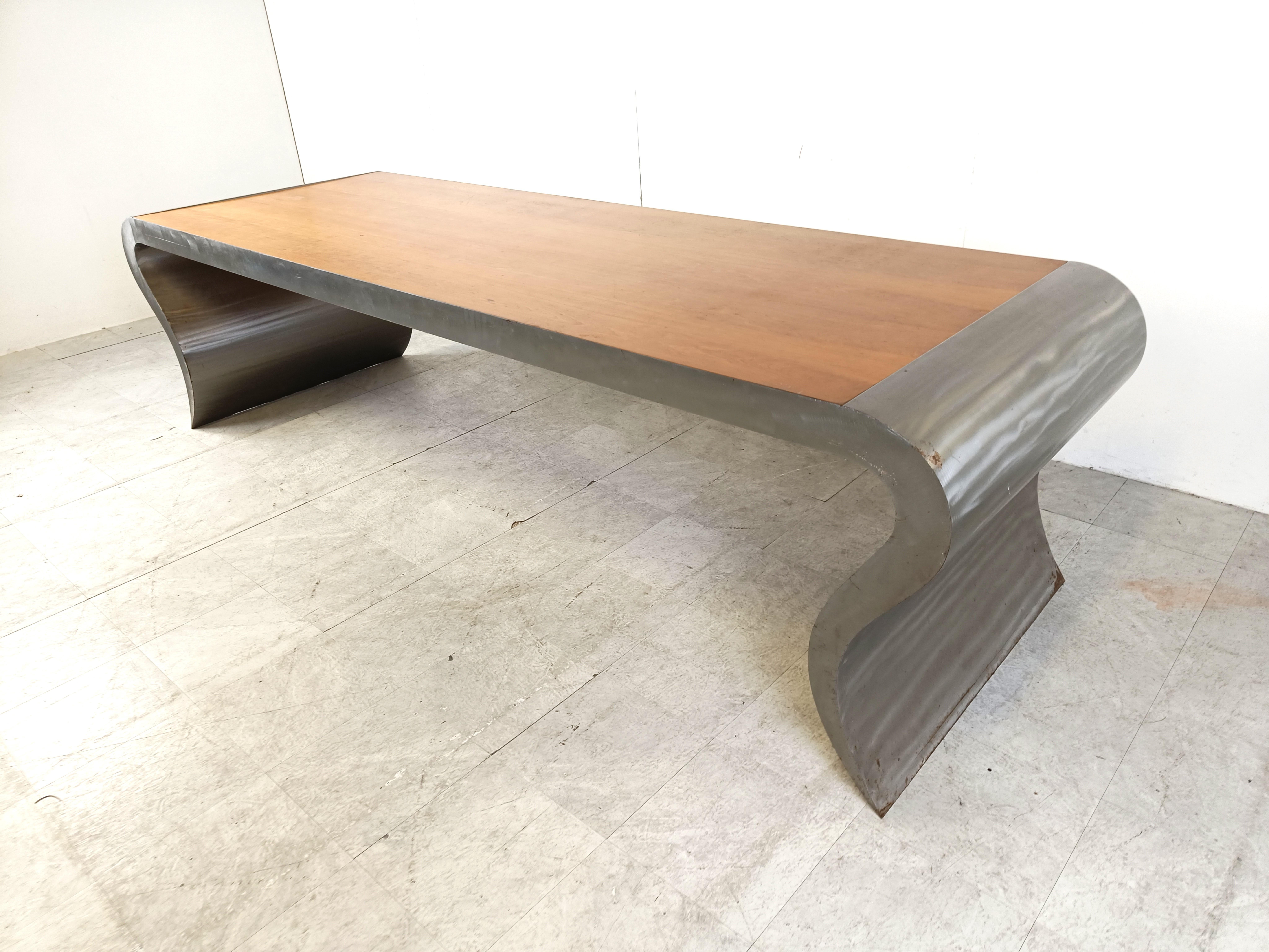 XL aluminum and wooden dining table, 1990s In Good Condition For Sale In HEVERLEE, BE