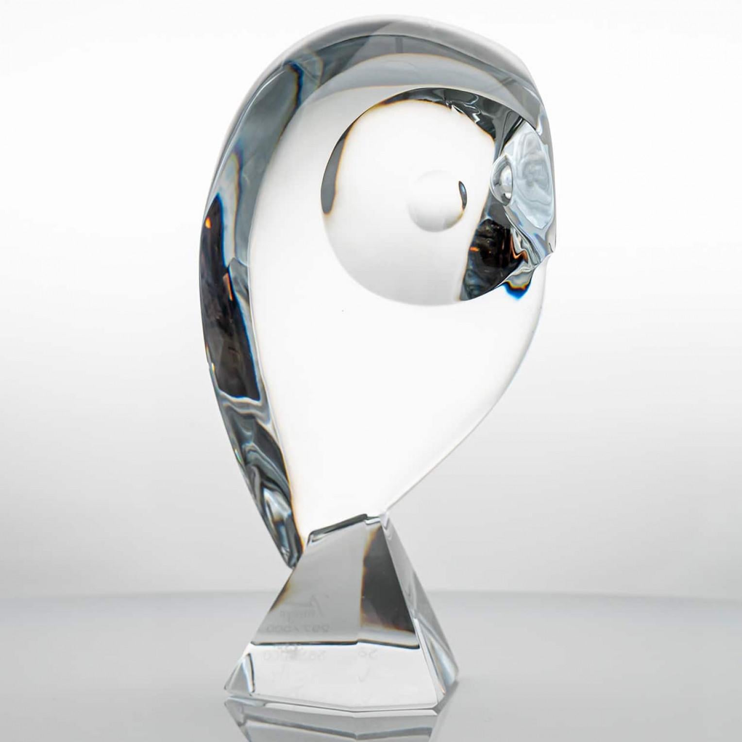 Français XL Sculpture hibou en cristal de Baccarat, France en vente