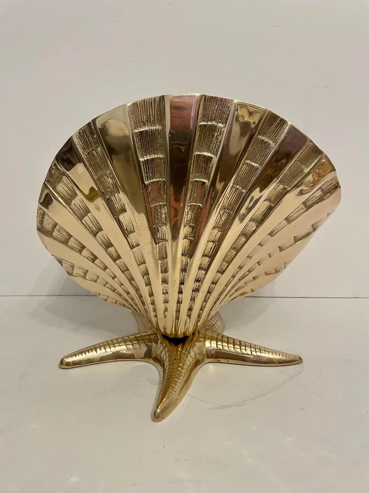 Laiton Sculpture de jardinière nautique XL en laiton sur socle en forme d'étoile de mer en vente