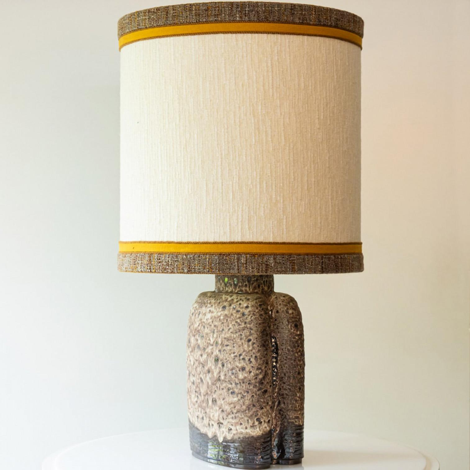 Lampada da tavolo XL in ceramica marrone e beige,  Danimarca in vendita 2