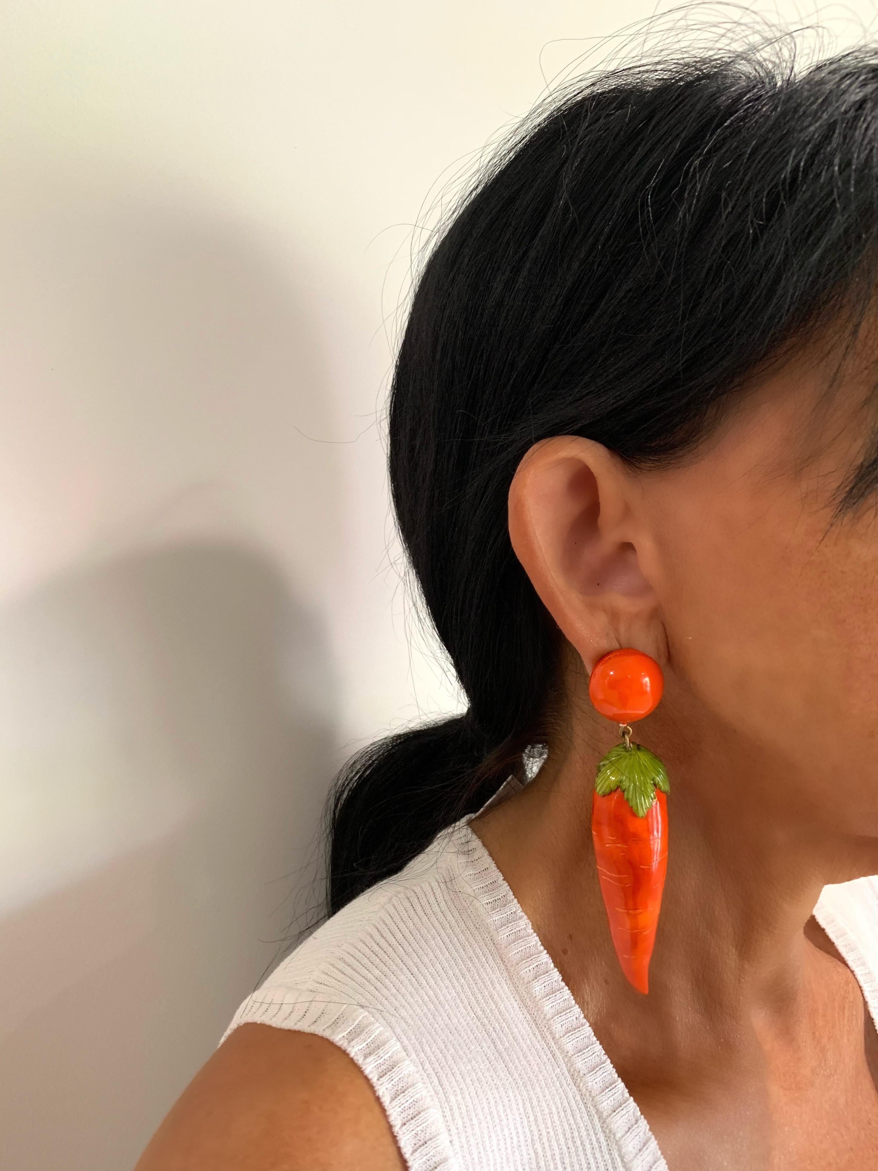 carrot earring
