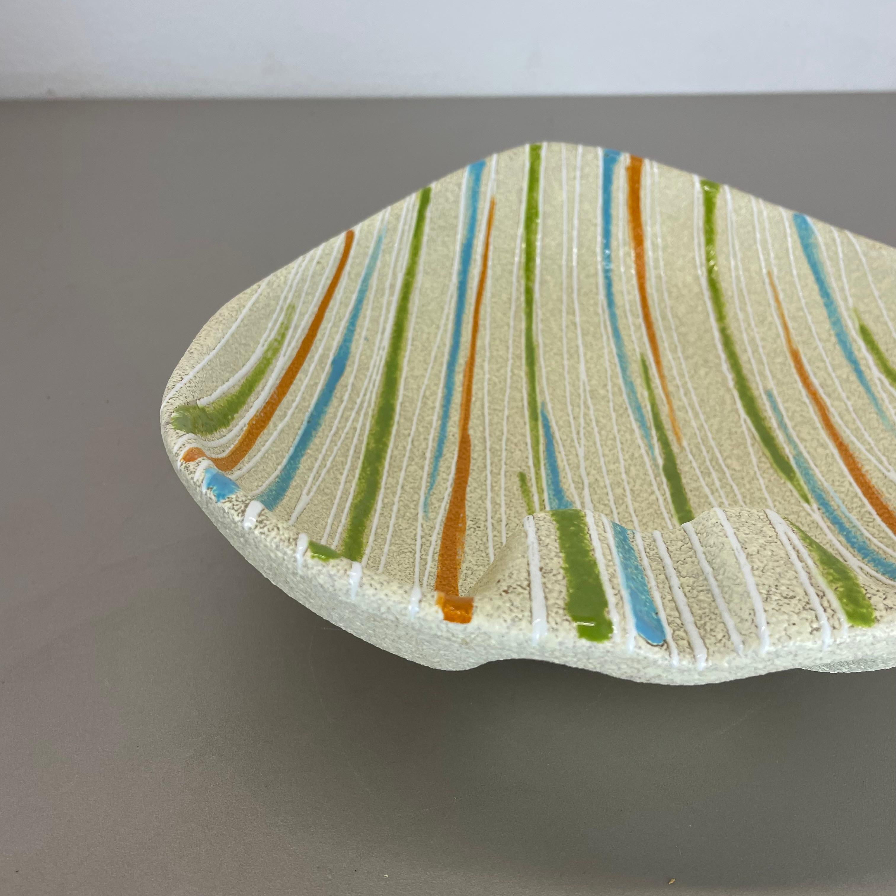 XL Ceramic Pottery Shell Plate 