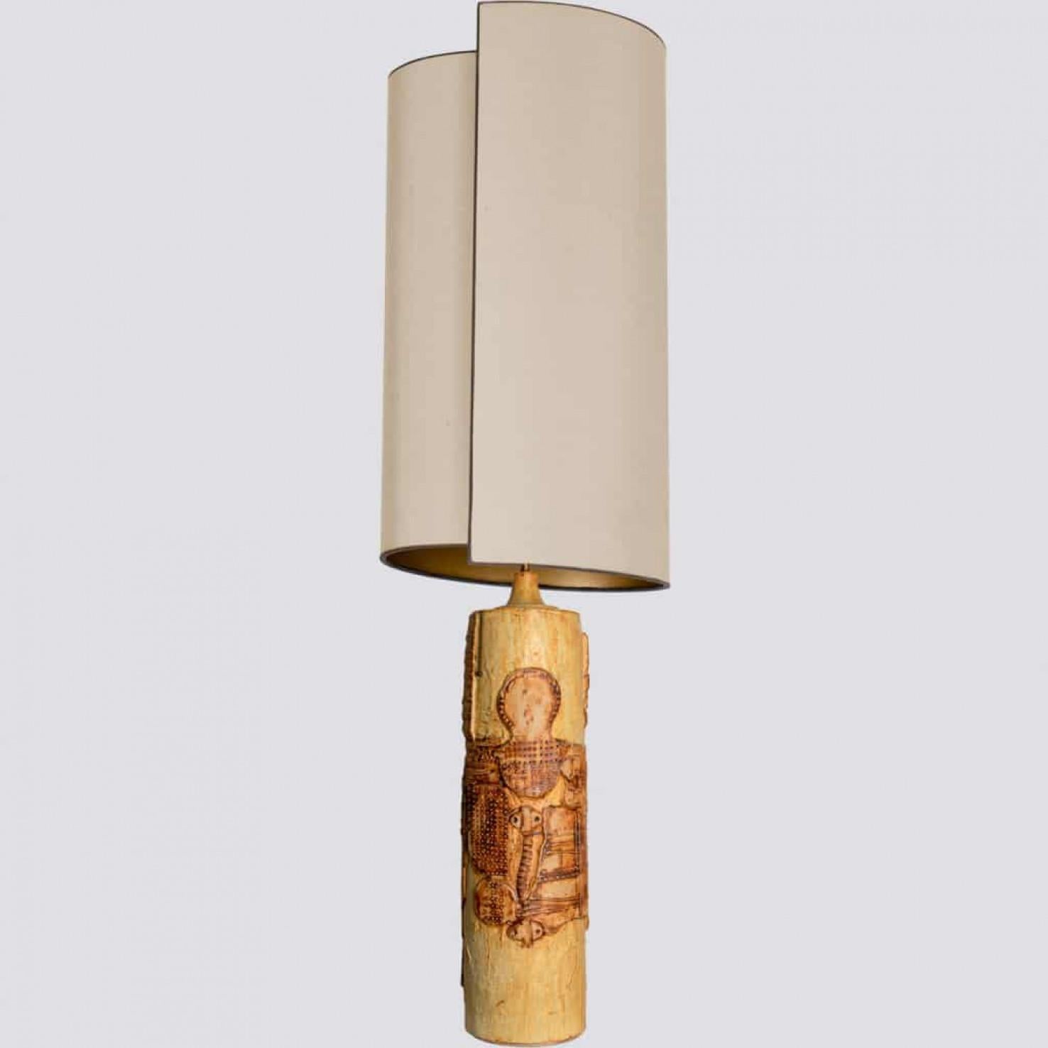 Mid-Century Modern XL Ceramic Table Lamp B. Rooke, Beige Silk Lampshade by R. Houben, 1970 For Sale