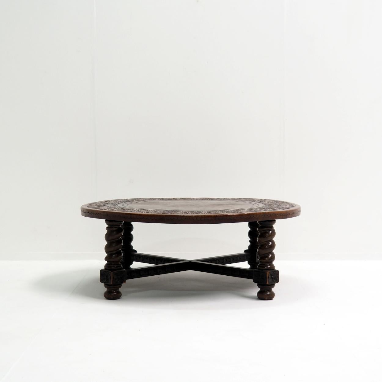 Cuir Table basse XL par Angel Pazmino pour Muebles de Estilo en vente
