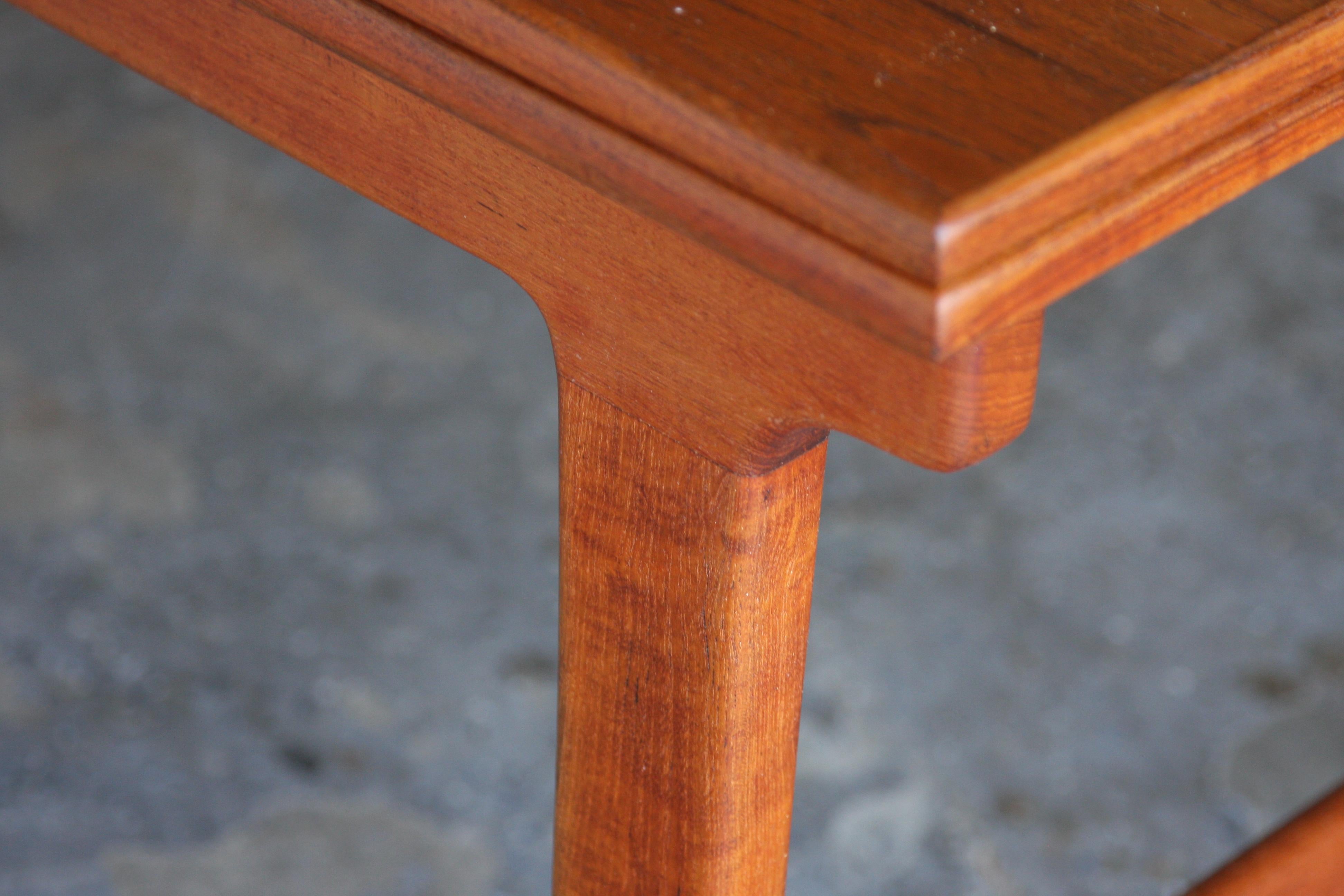 XL Danish Mid Century modern dining table attributed to Borge Mogensen For Sale 4