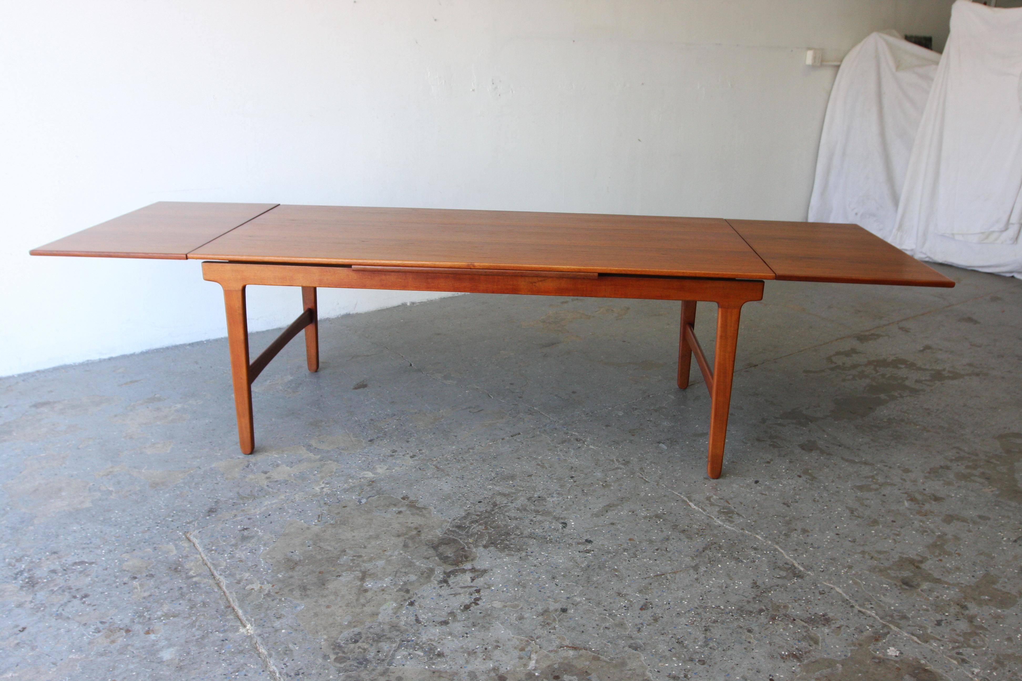 Mid-Century Modern XL Danish Mid Century modern dining table attributed to Borge Mogensen For Sale