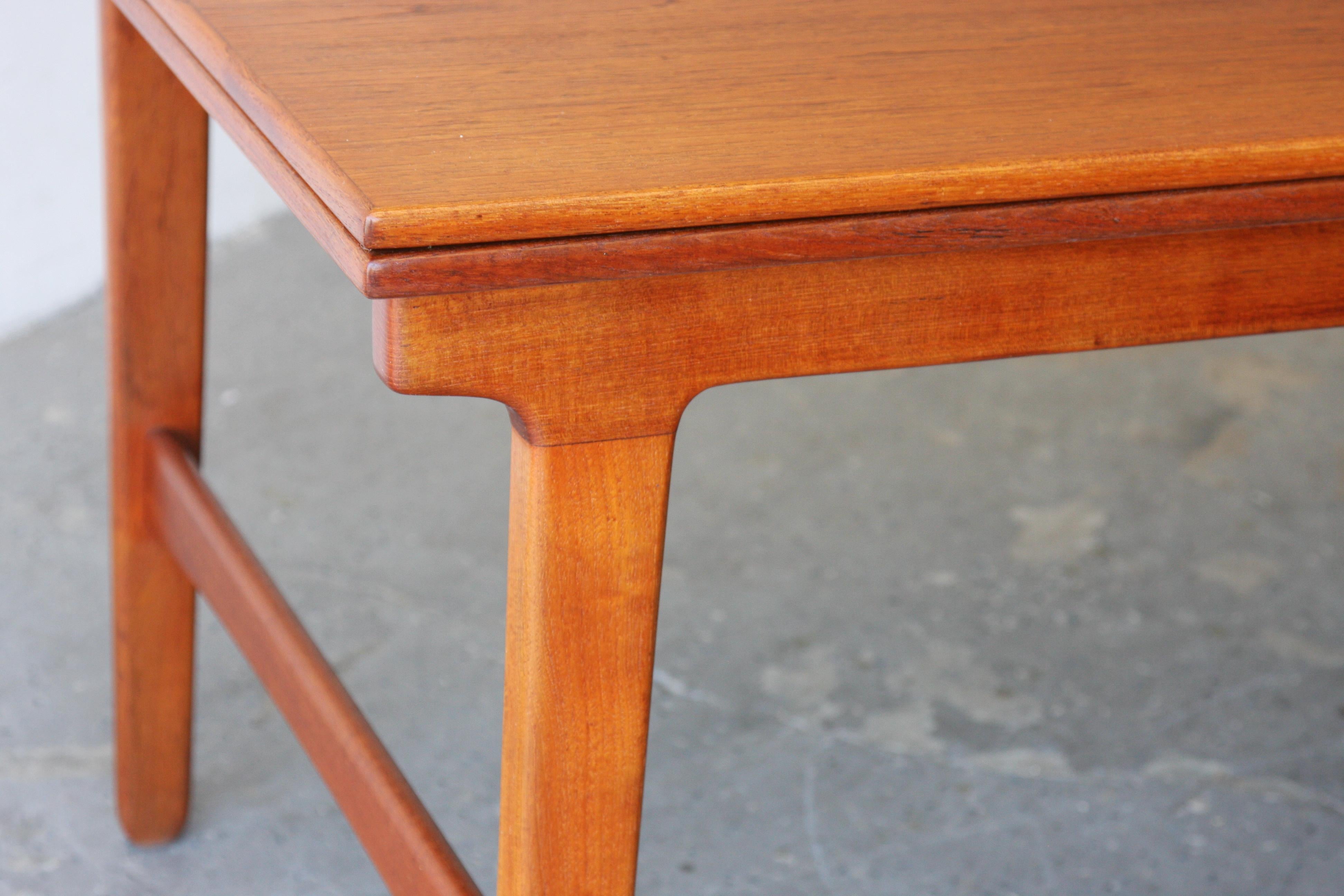 XL Danish Mid Century modern dining table attributed to Borge Mogensen For Sale 2