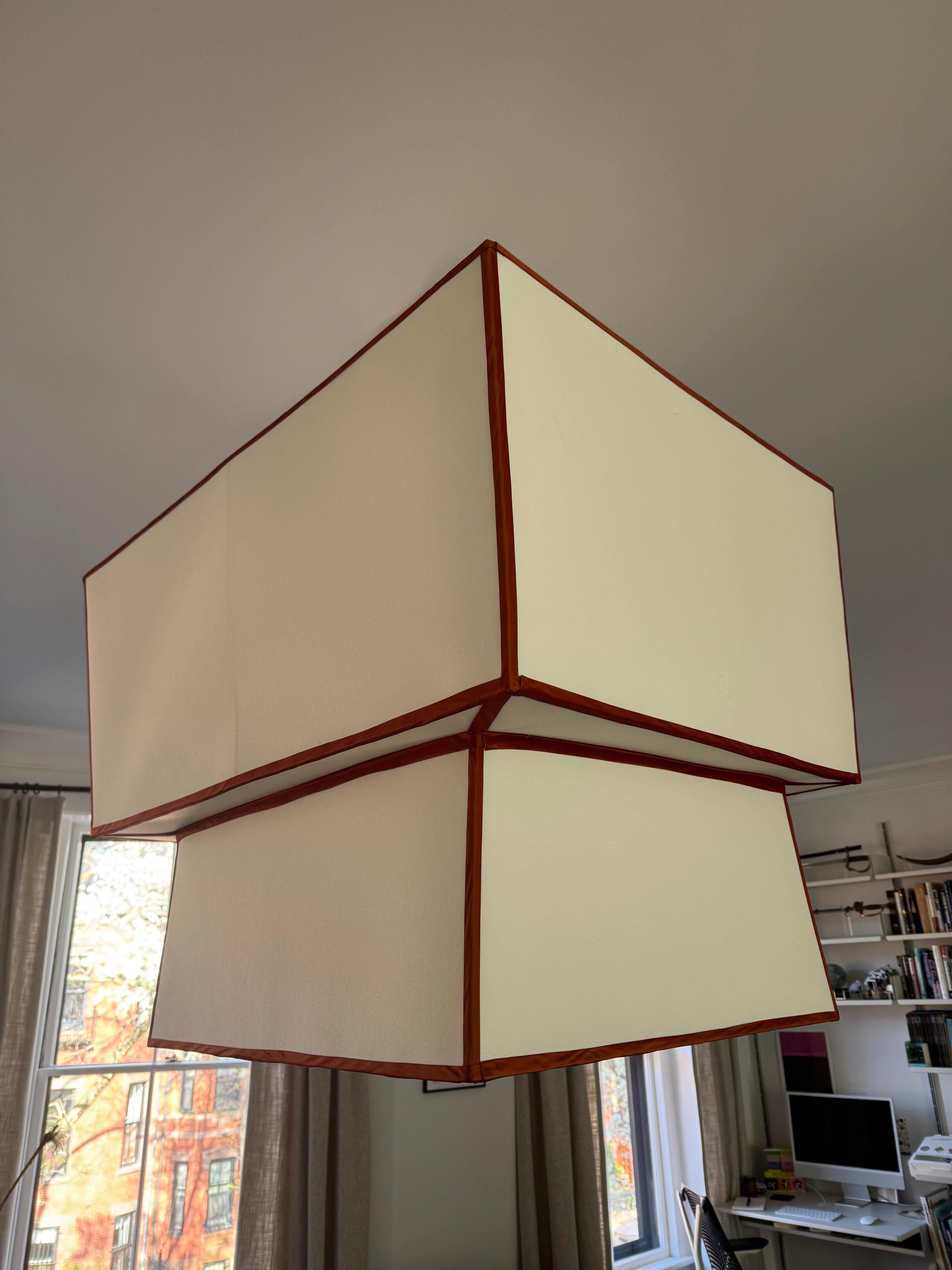 XL Eny Lee Parker at Home Pendant In Excellent Condition For Sale In Haverhill, MA
