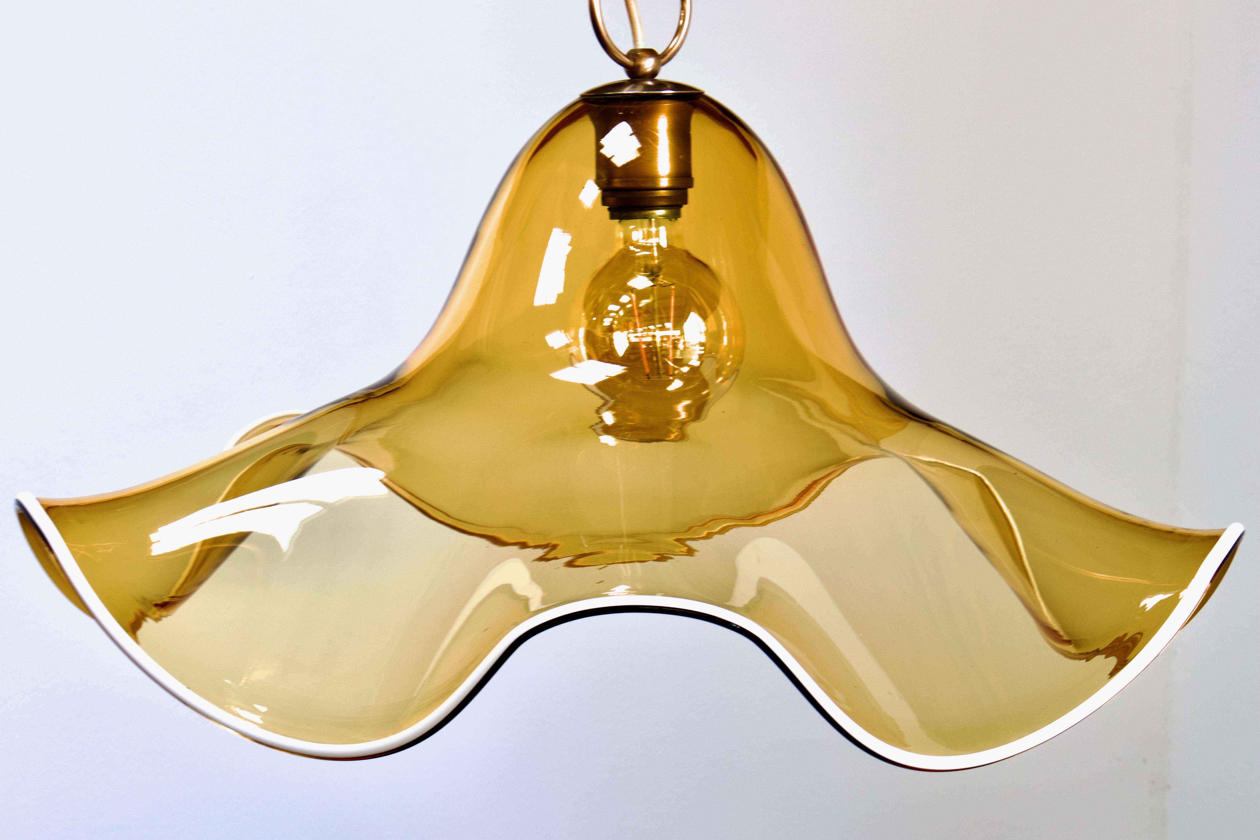 Italiano Lampada a sospensione XL in vetro di Murano ambrato e floreale di La Murrina, Italia, anni '70 in vendita