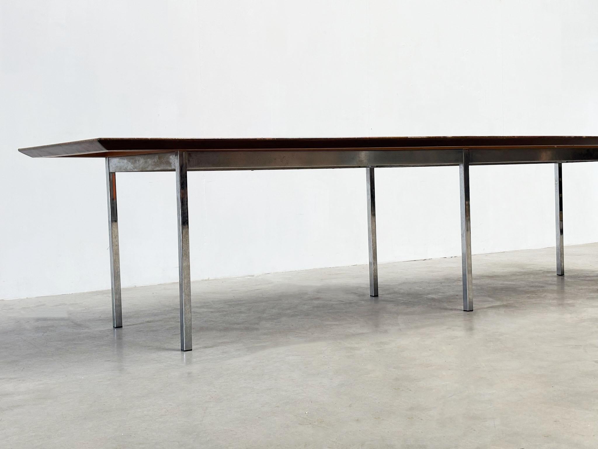 Bois Table de salle à manger ou de conférence XL Florence Knoll en vente