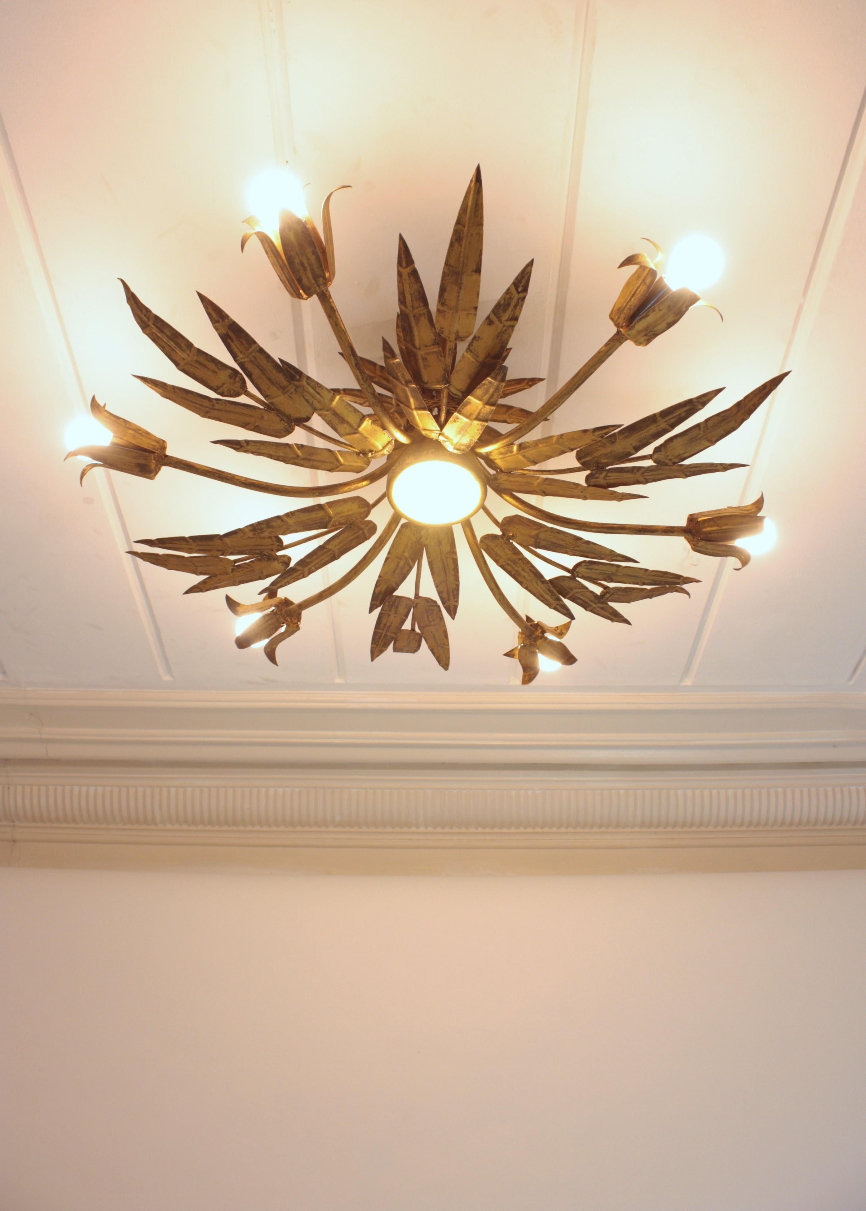 XL Foliage Floral Starburst Chandelier / Light Fixture in Gilt Iron, Spain 1950s In Good Condition For Sale In Barcelona, ES