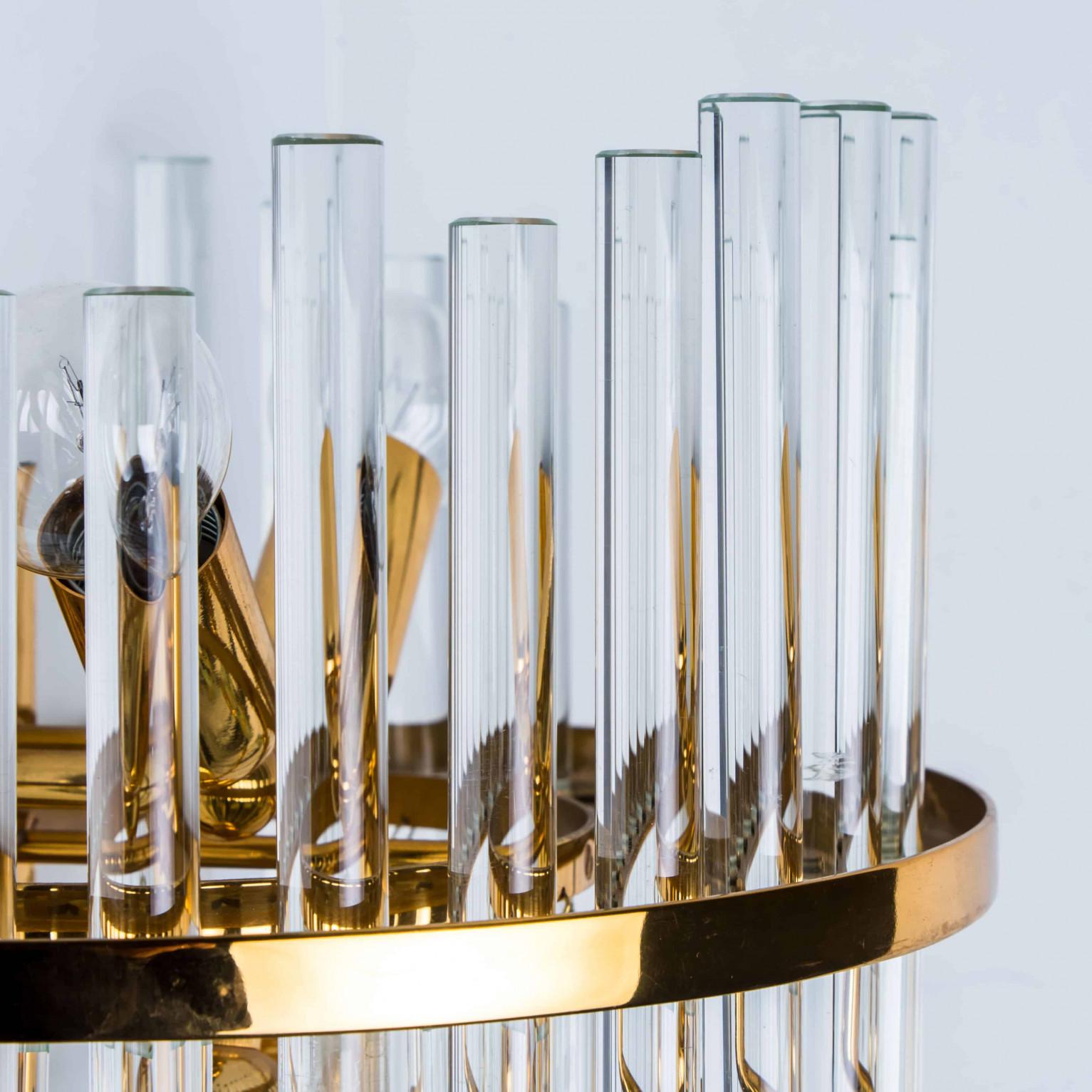 Aplique XL de cristal y latón dorado, Palme Años 70 Moderno de mediados de siglo en venta