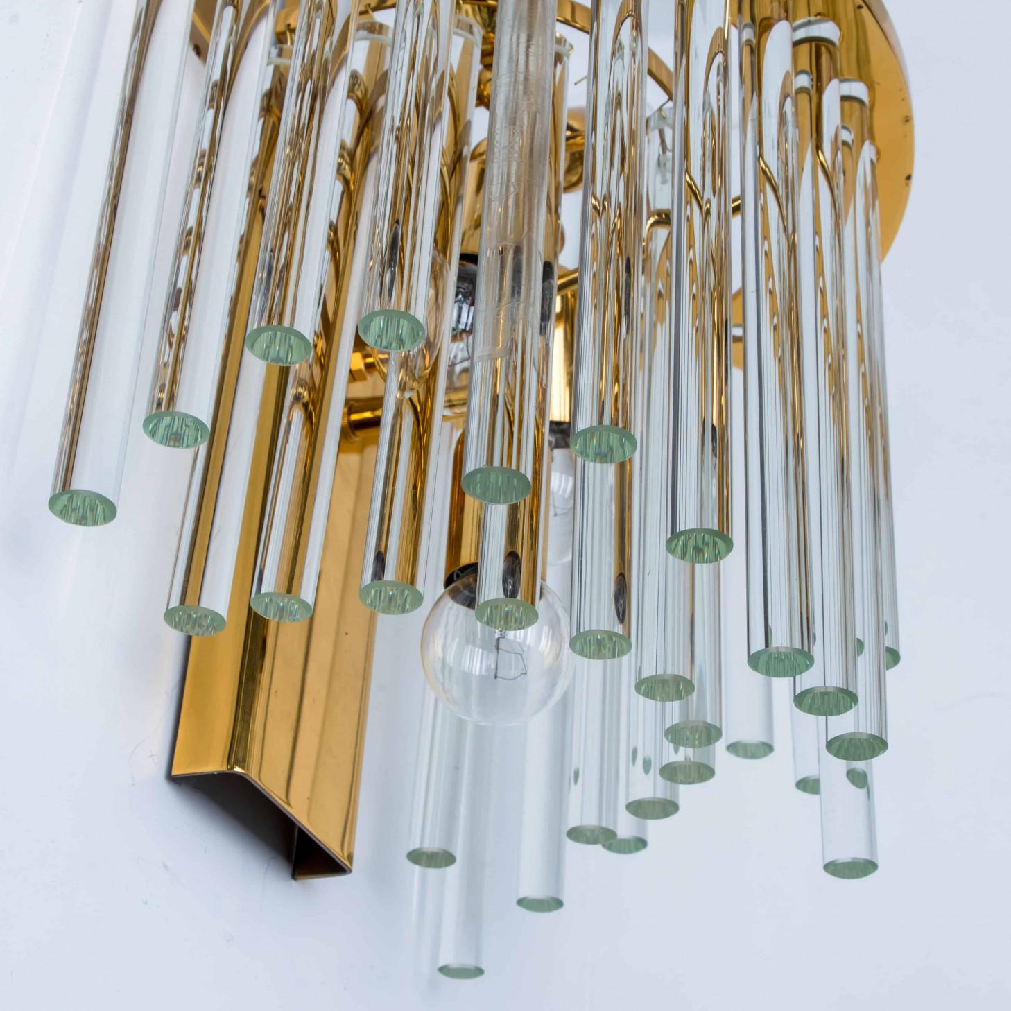 Aplique XL de cristal y latón dorado, Palme Años 70 en venta 1