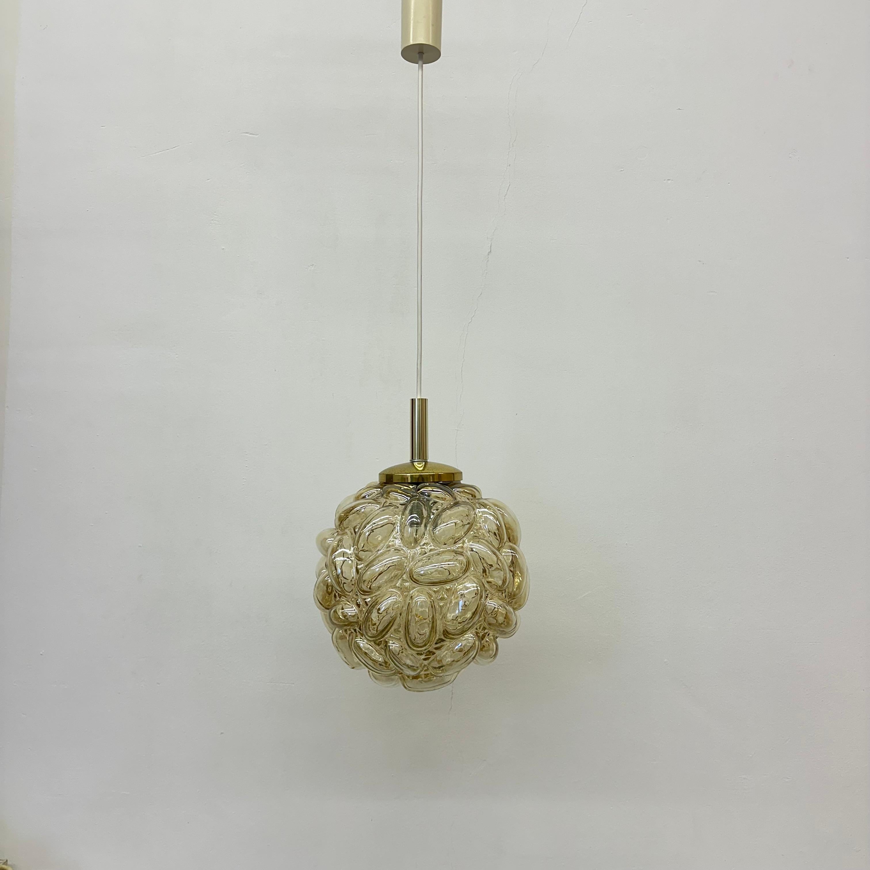 Lampe suspendue à bulles en verre Helena Tynell XL, 1970 en vente 9