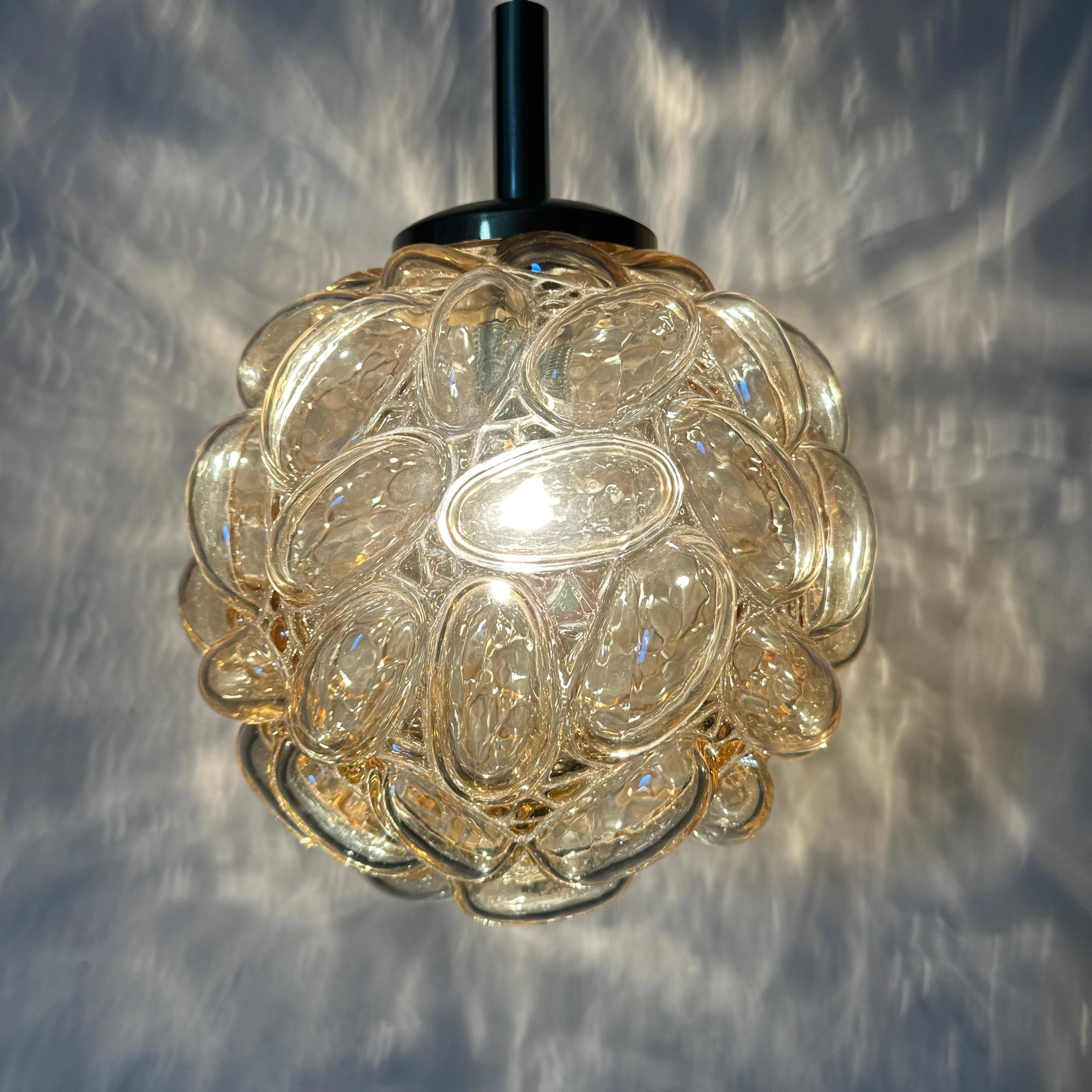 Lampe suspendue à bulles en verre Helena Tynell XL, 1970 en vente 10