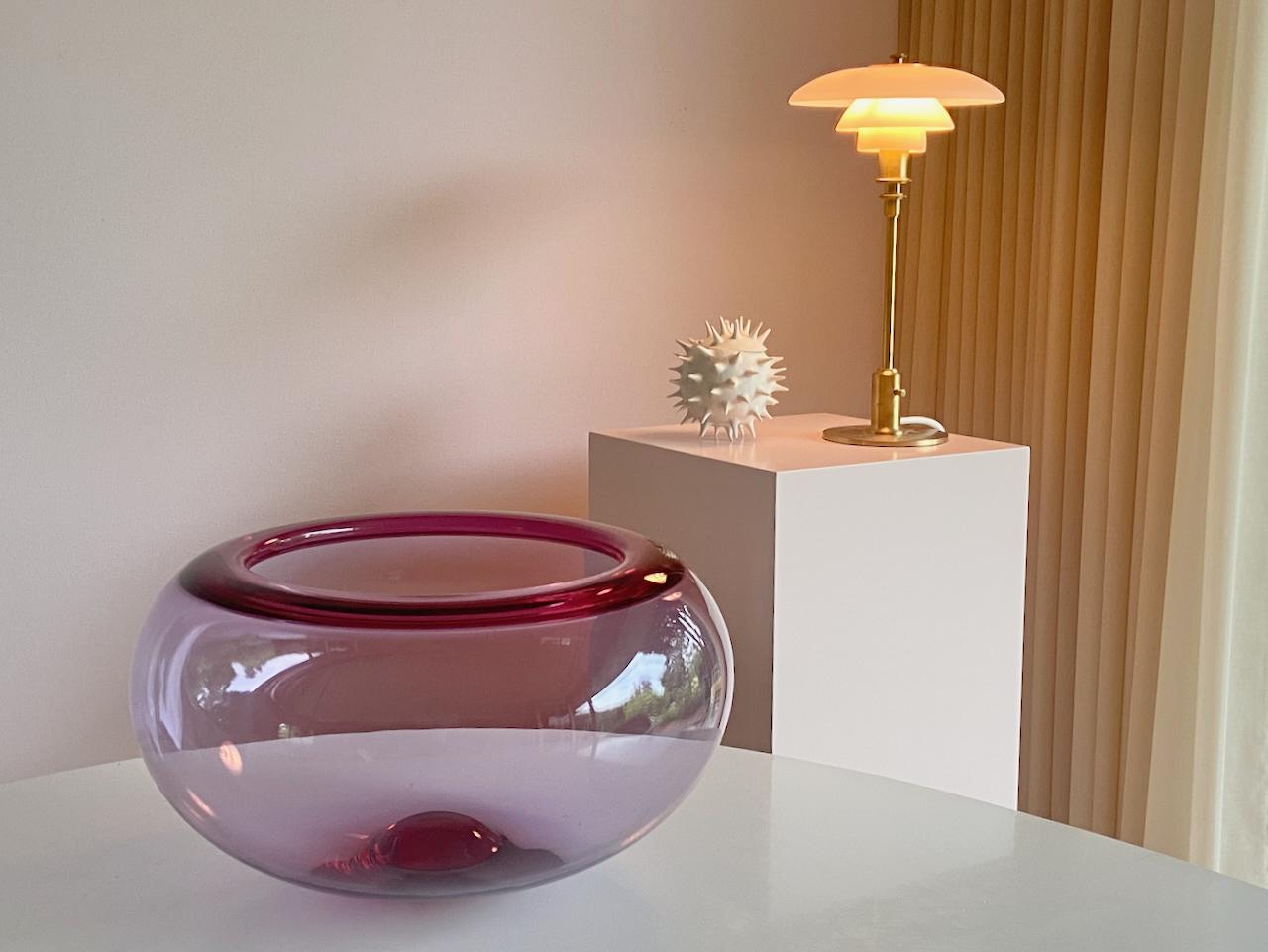 XL large purple Royal Copenhagen glass bowl Provence by Per Lütken Denmark In Good Condition For Sale In Krefeld, DE