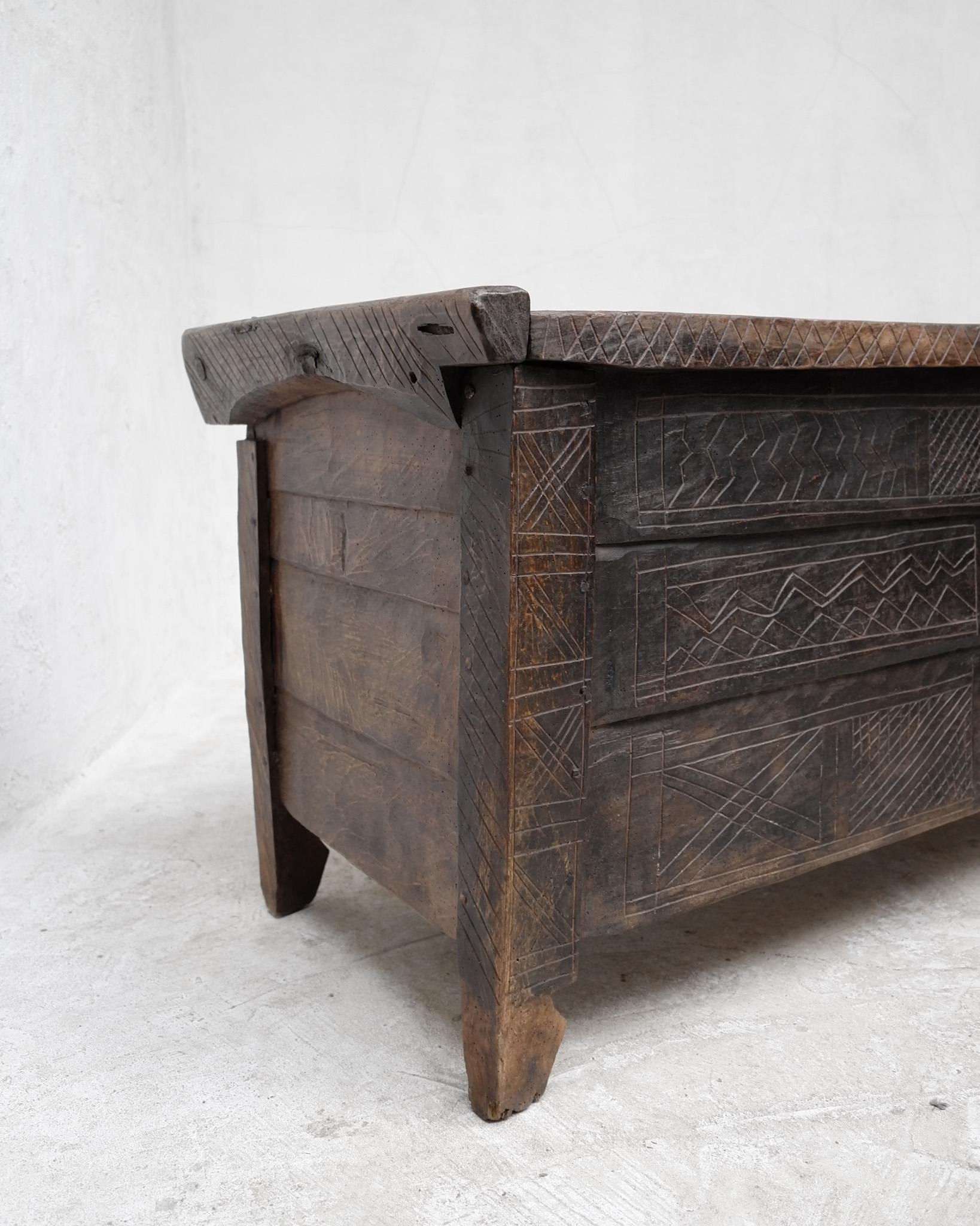 Beech XL Late 18th Century Transylvanian Coffer For Sale