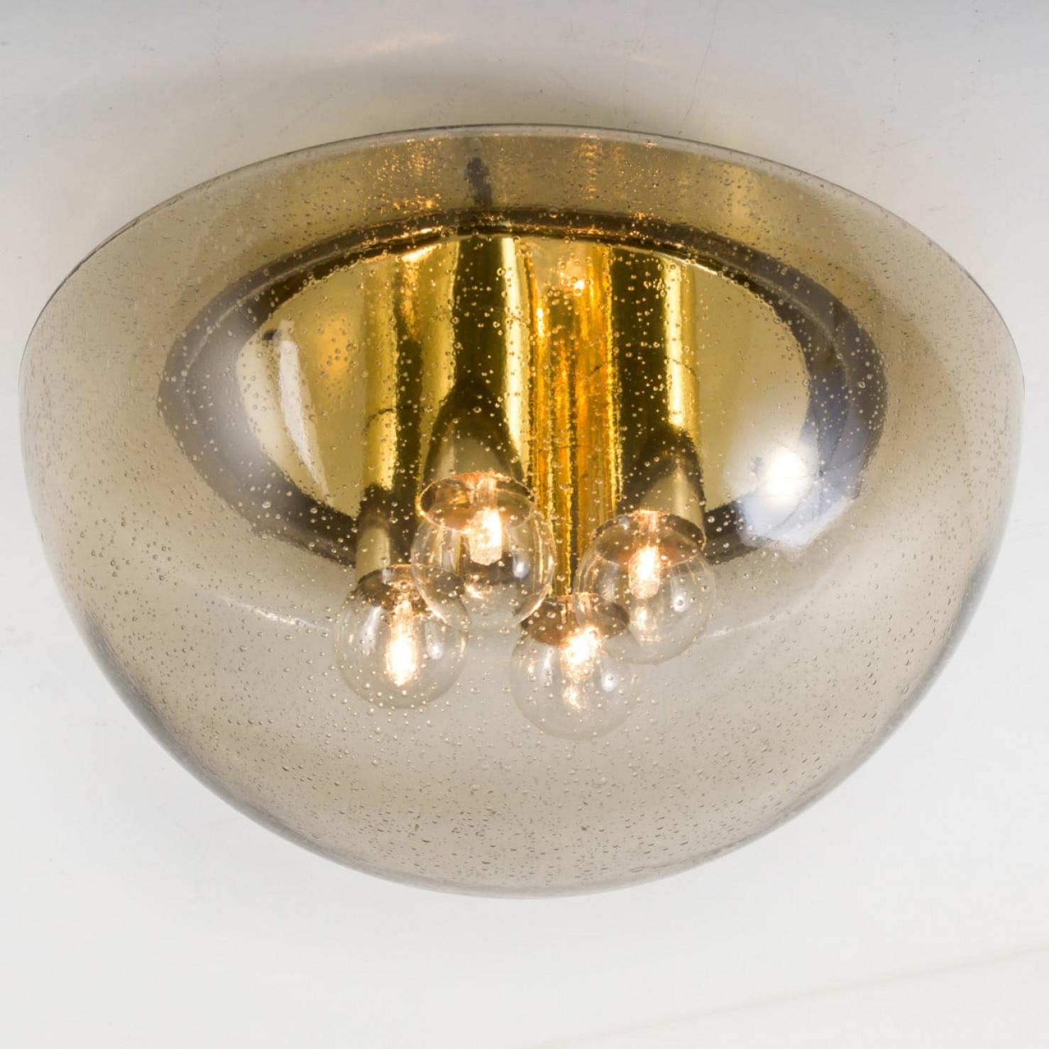 XL Limburg, Einbaubeleuchtung in Pilzform aus Messing und Glas, 1970er Jahre (Metall) im Angebot