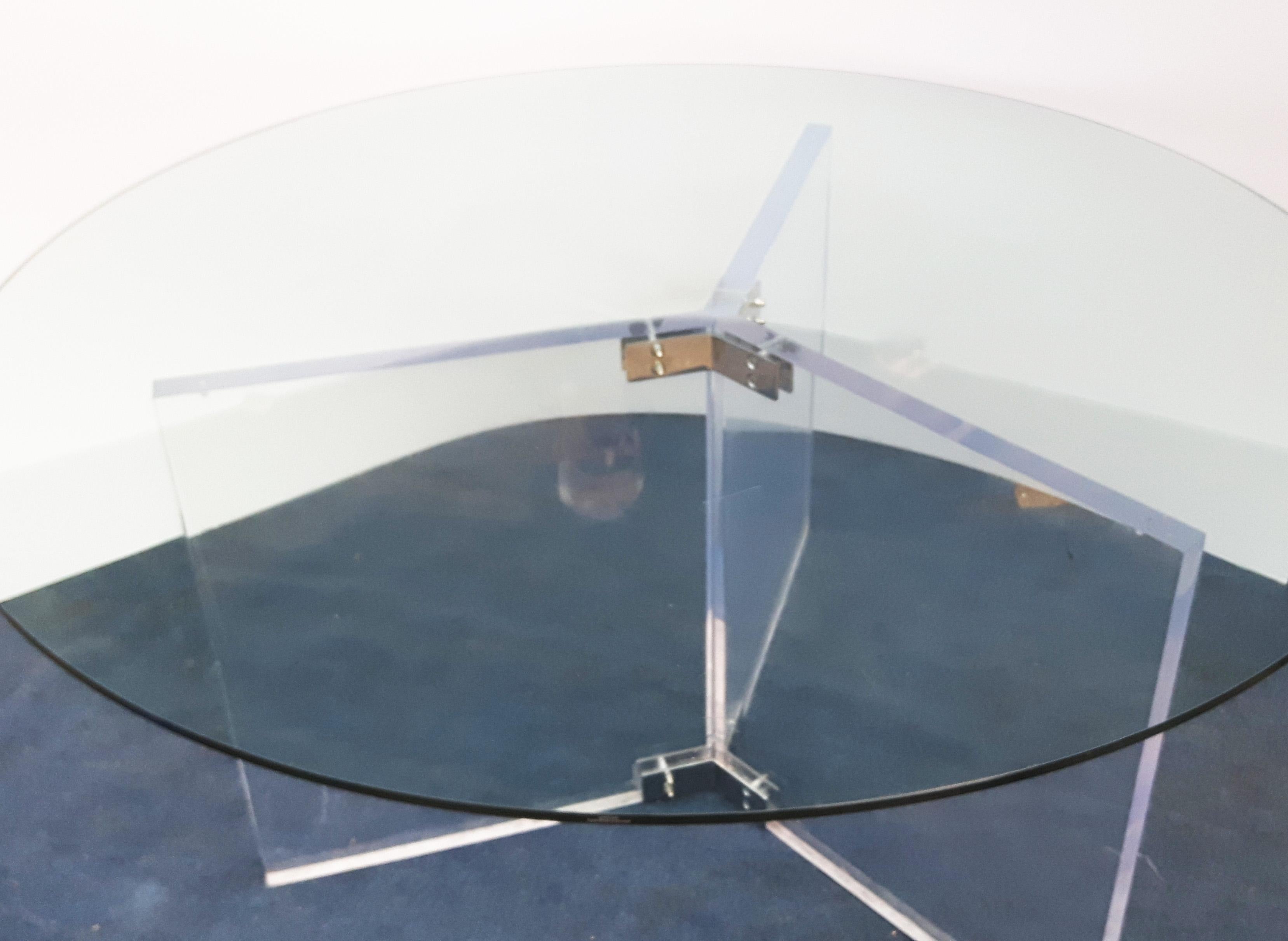 XL Lucite Glass Chrome Round Dining Table Retro Space Age Postmodern Dumond 1970 In Good Condition For Sale In London, GB