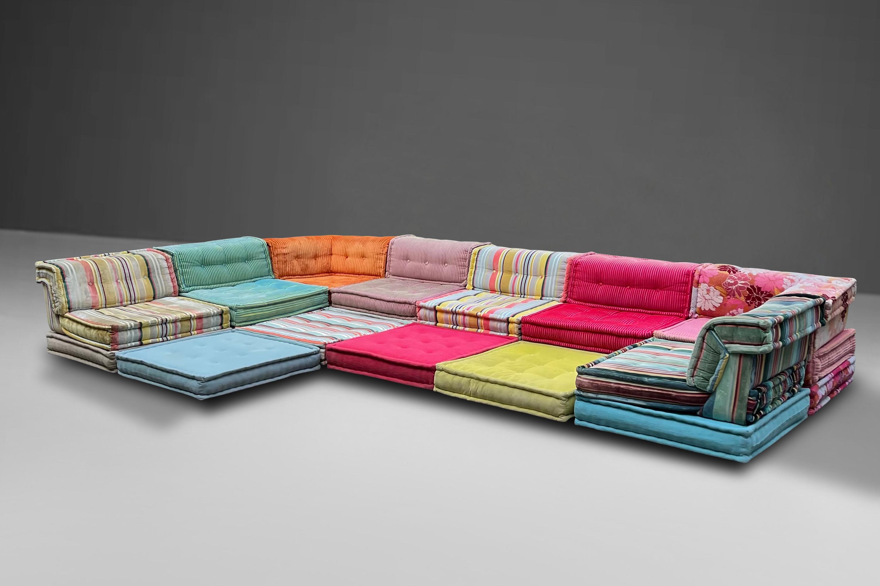 'Mah Jong' Modular Sectional Sofa Signed by Roche Bobois, France 2010 For Sale 8