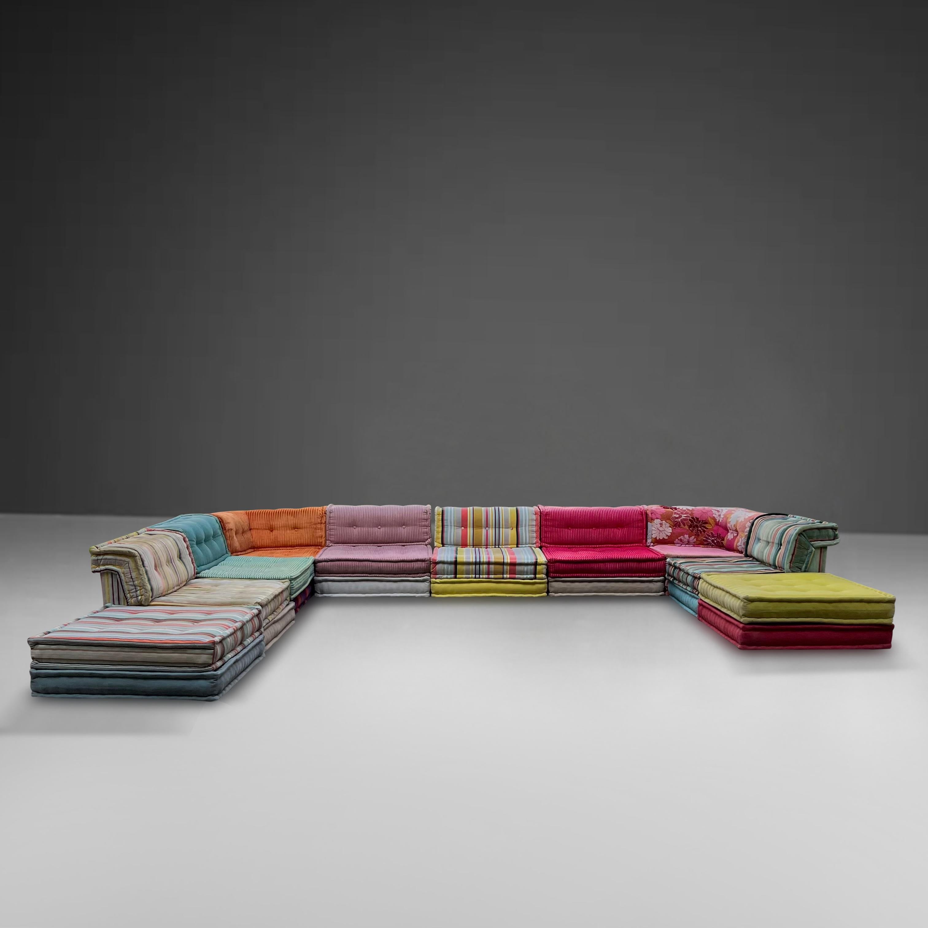 'Mah Jong' Modular Sectional Sofa Signed by Roche Bobois, France 2010 For Sale 1